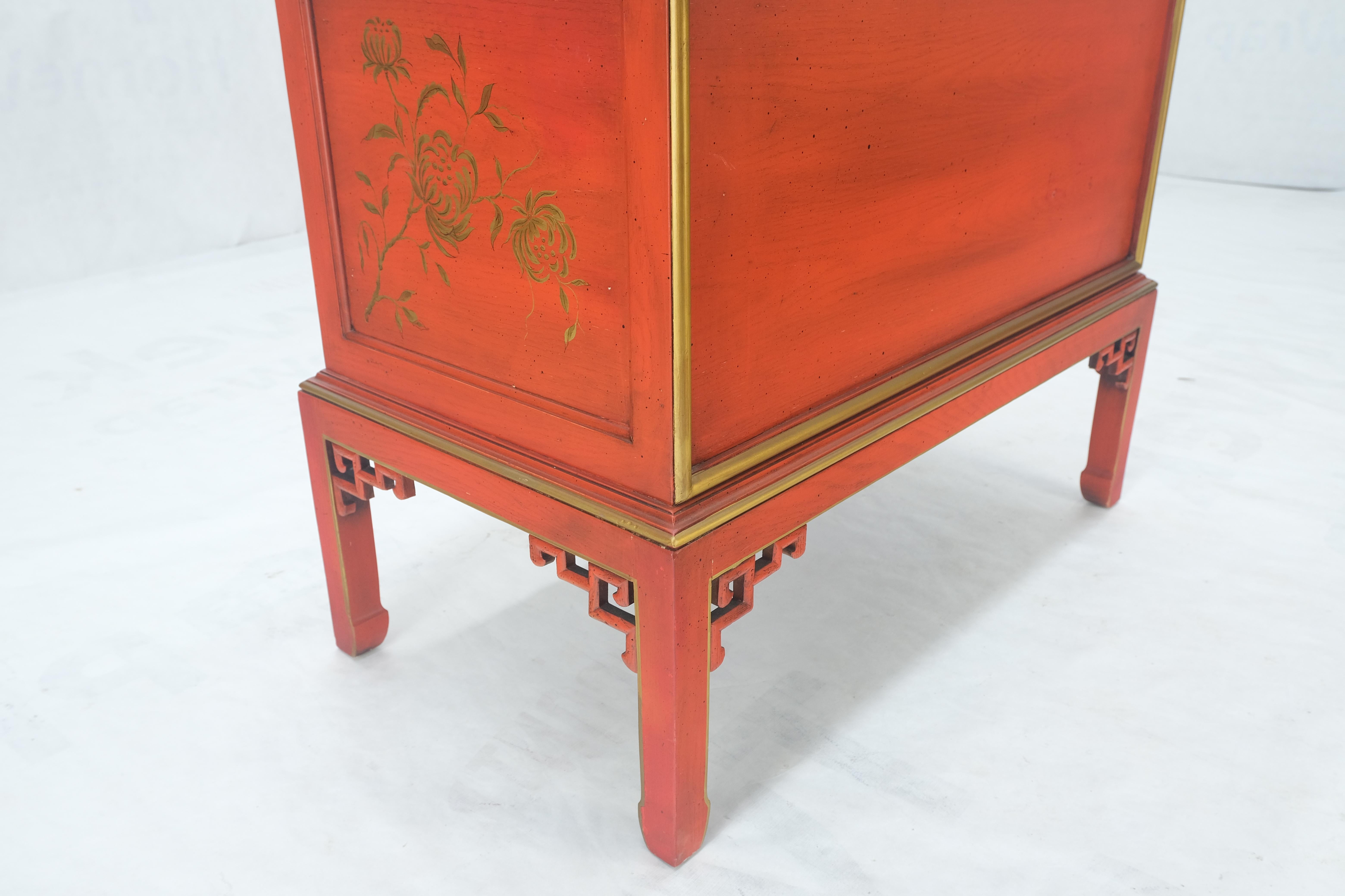 Red Orange Lacquer Chinoiserie Hand Painted Three Drawers Dresser Large Stand  For Sale 3