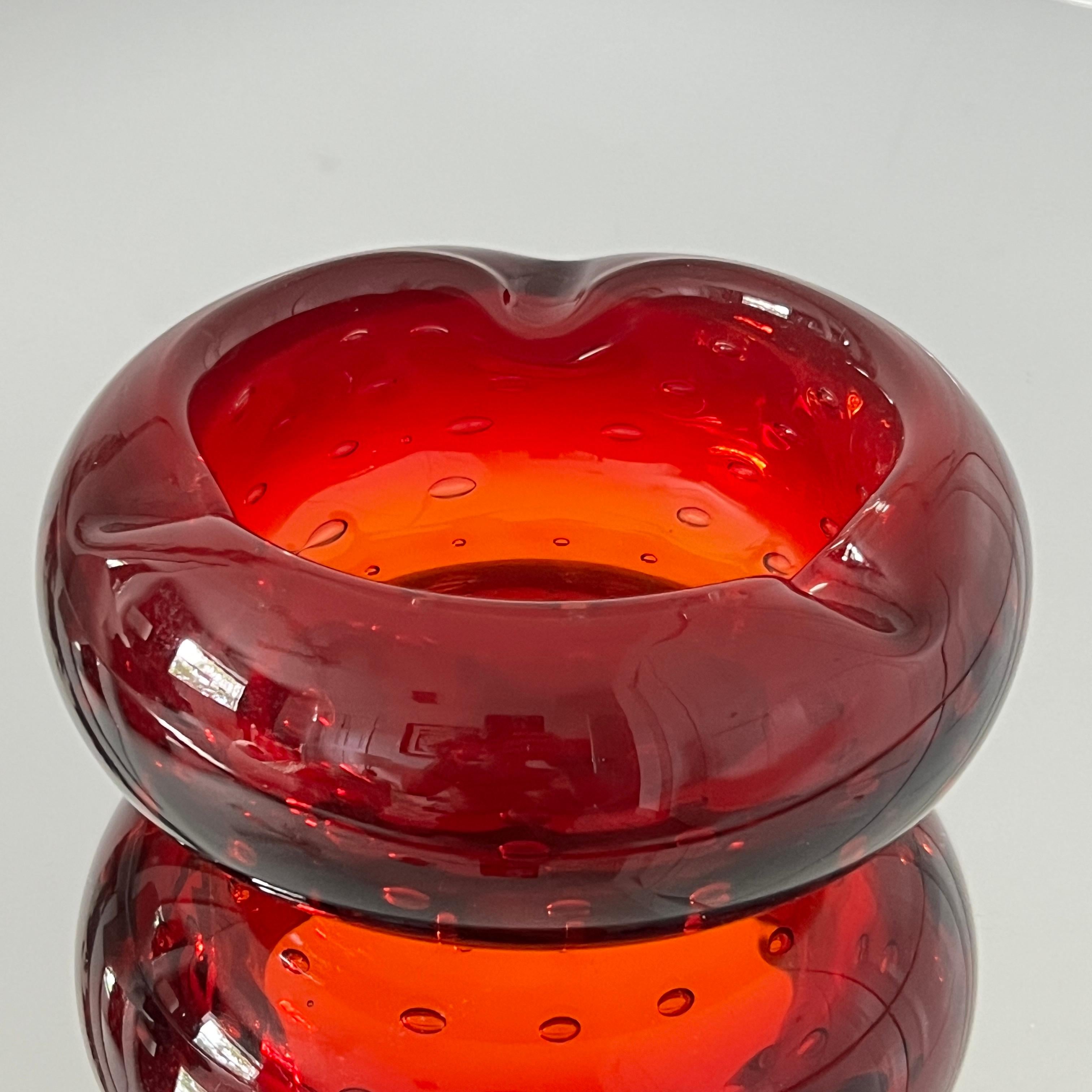 Hand-Crafted Red Orange Murano Ashtray with Controlled Bubble Design by Seguso, circa 1950s For Sale