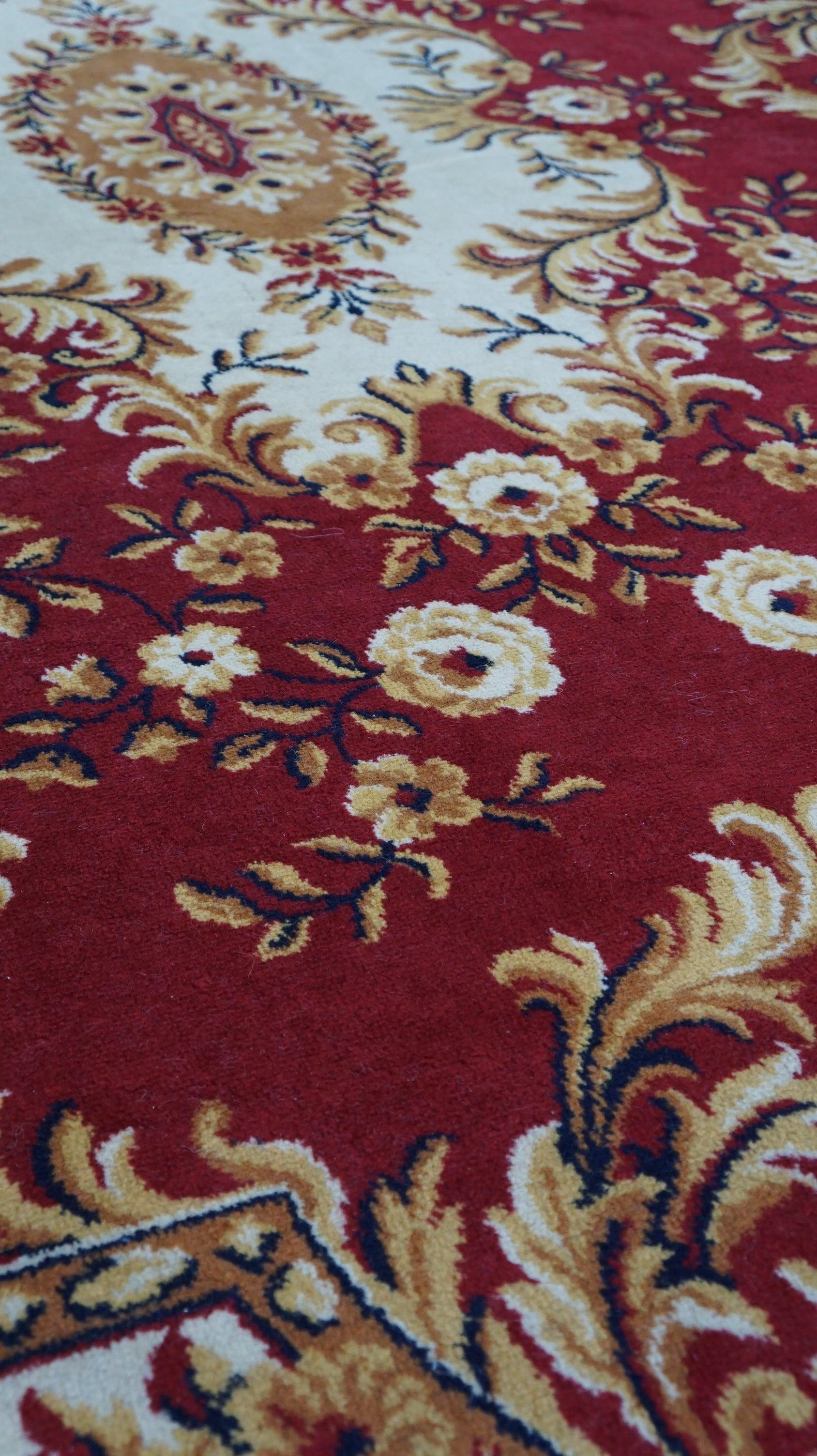 20th Century Red oriental wool rug with yellow flowers 285x200cm For Sale