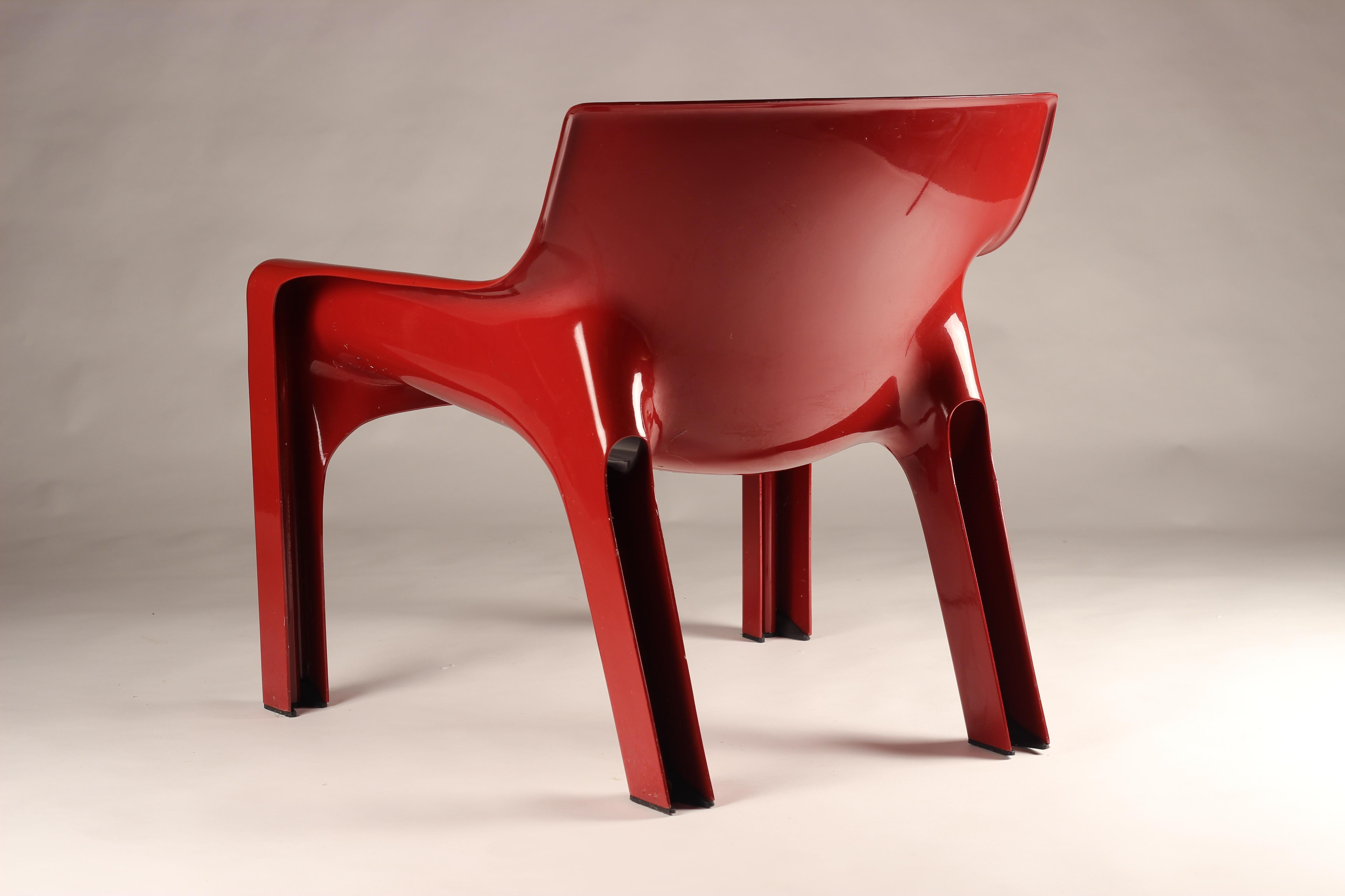 Italian Red Original Lounge Chair Vicario Designed by Vico Magistretti Made by Artemide