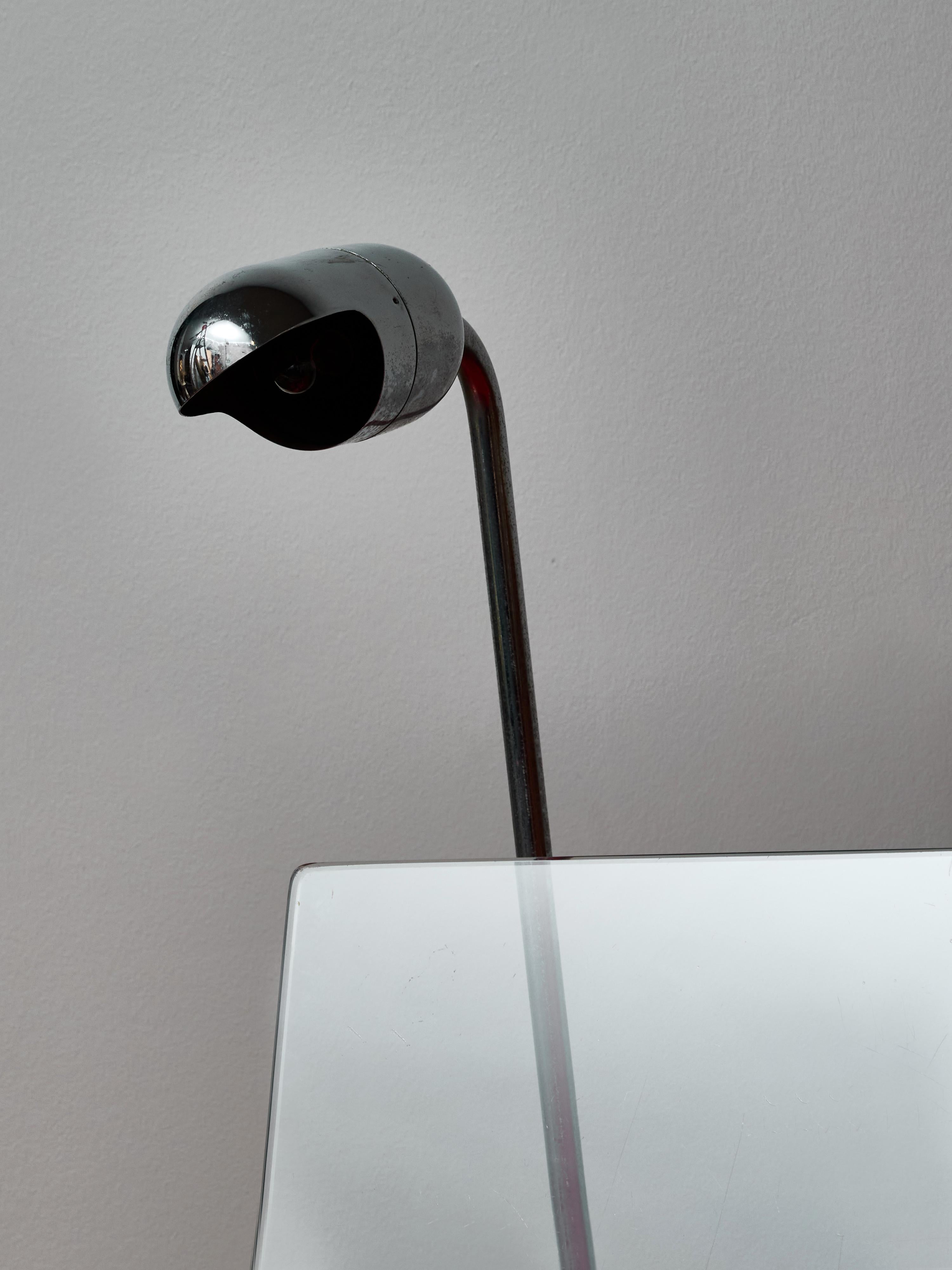 Red Orix Desk by Vittorio Parigi and Nani Prina for Molteni In Good Condition For Sale In Saint-Ouen, IDF