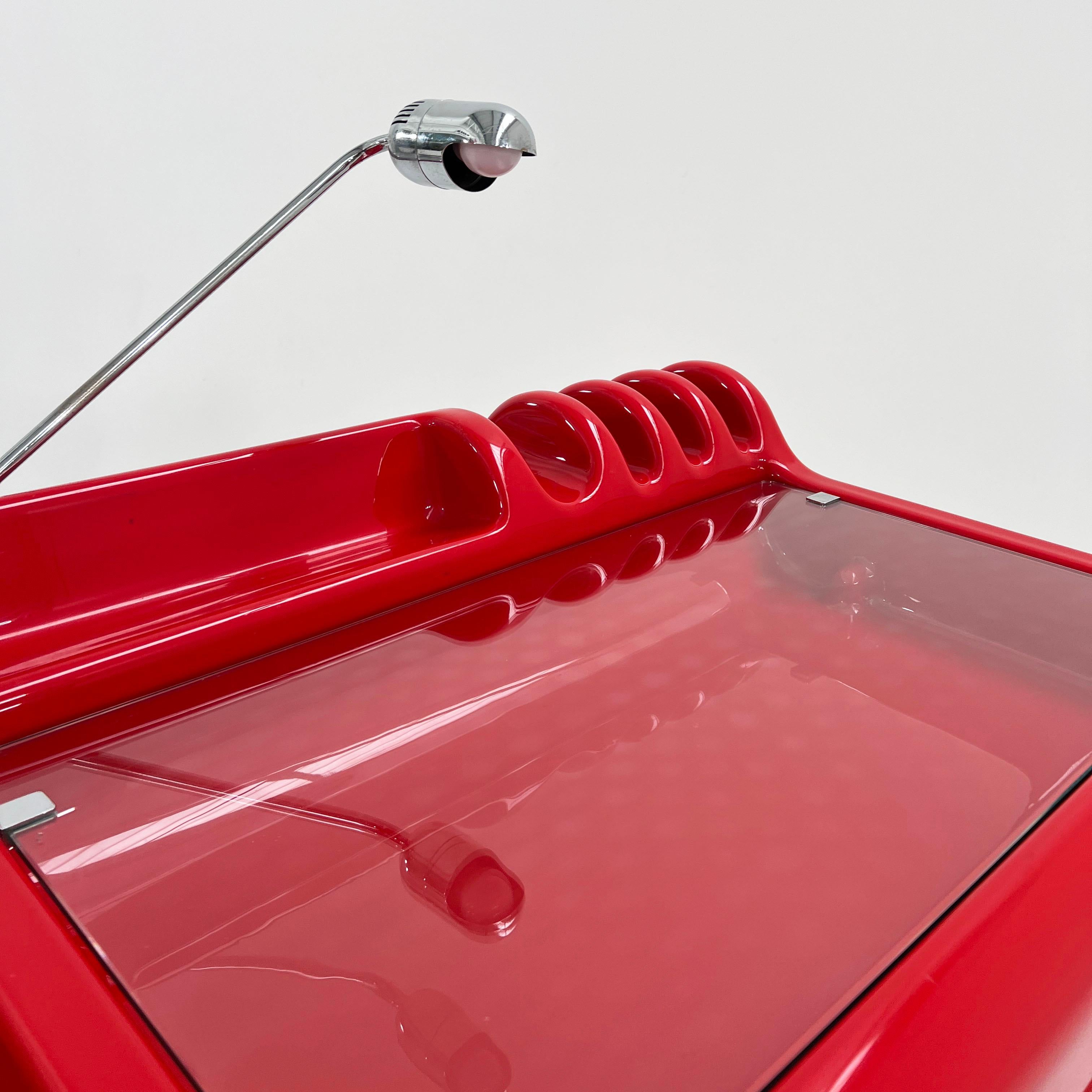 Red Orix Desk by Vittorio Parigi & Nani Prina for Molteni, 1970s 3