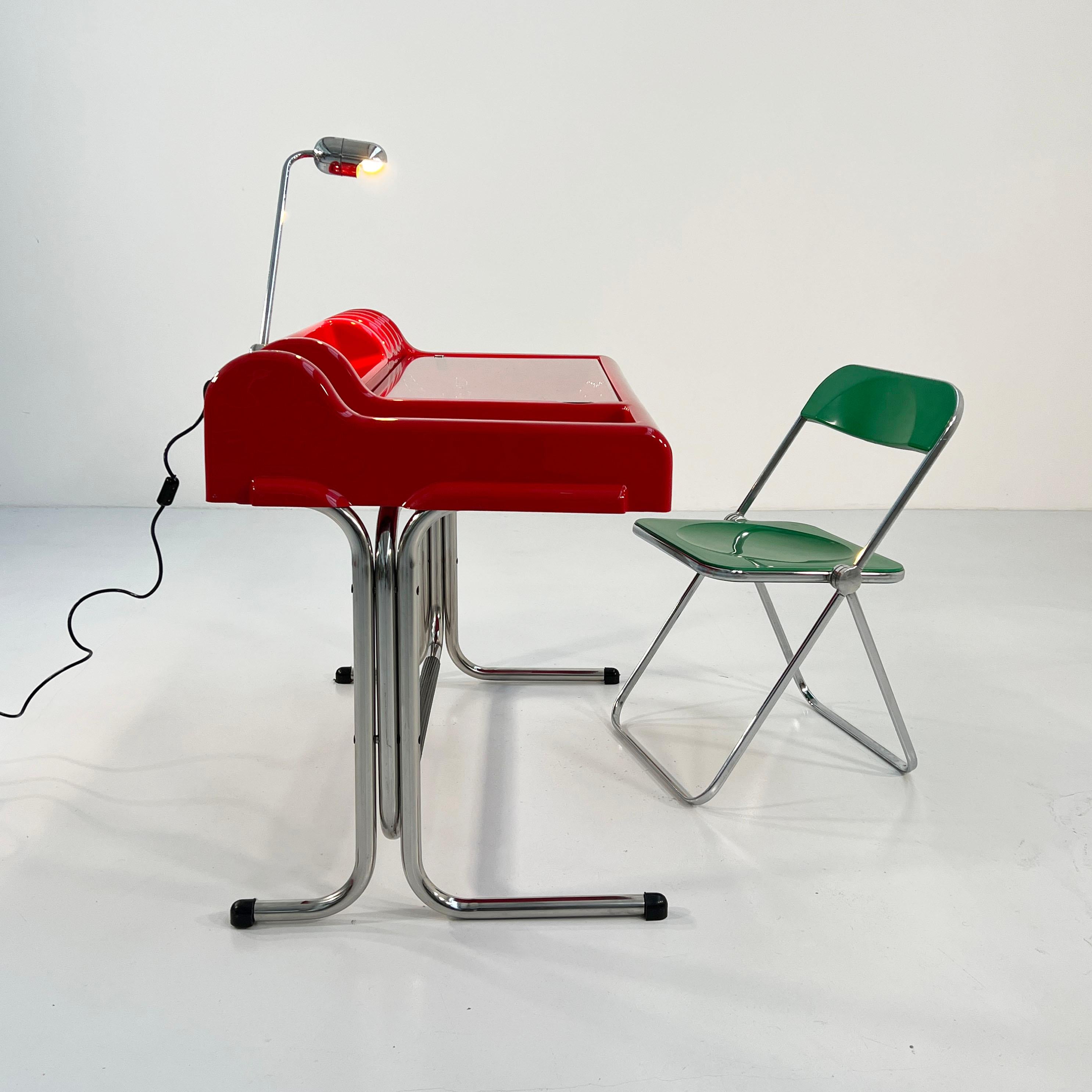 Roter Orix-Schreibtisch von Vittorio Parigi & Nani Prina für Molteni, 1970er Jahre (Moderne der Mitte des Jahrhunderts)