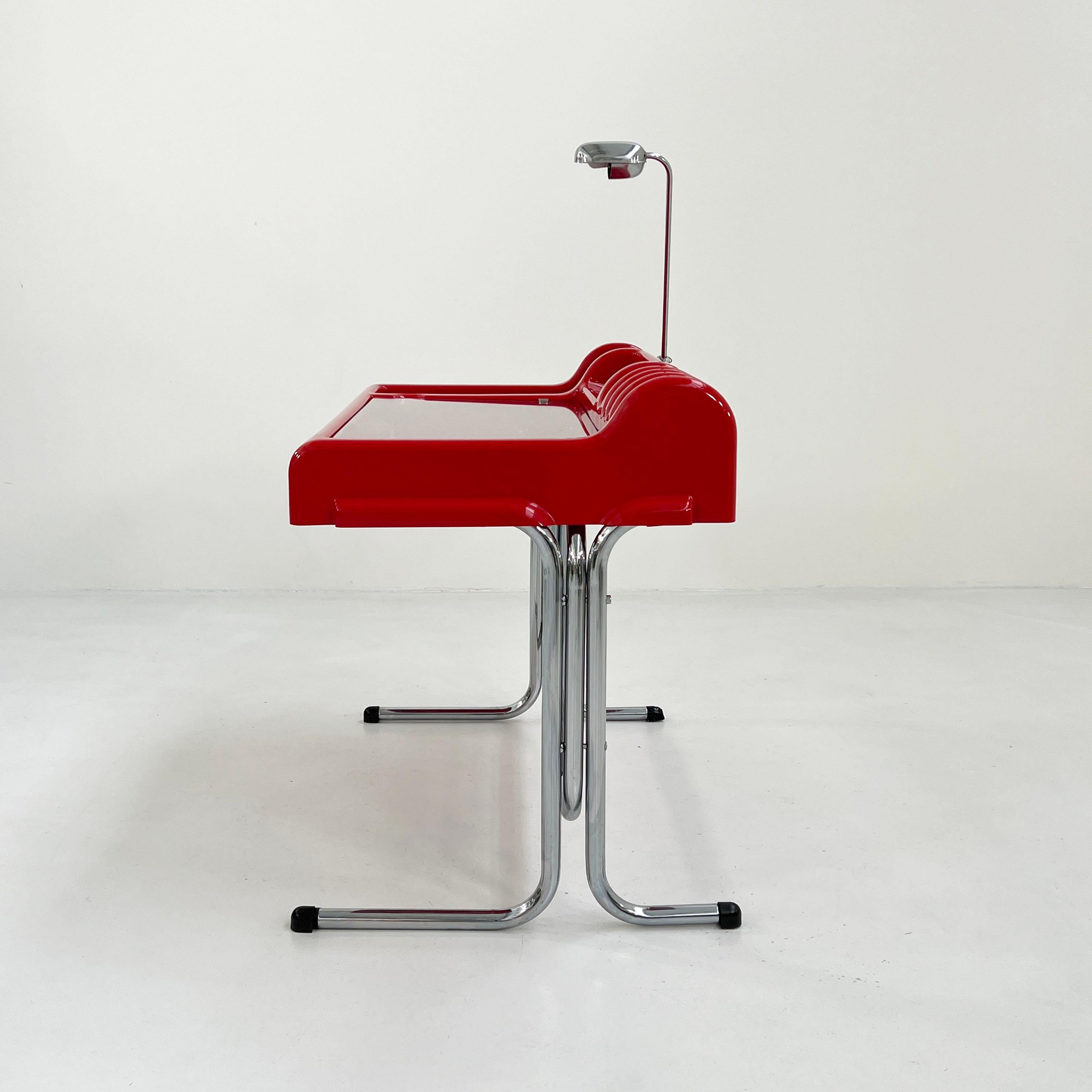 Italian Red Orix Desk by Vittorio Parigi & Nani Prina for Molteni, 1970s