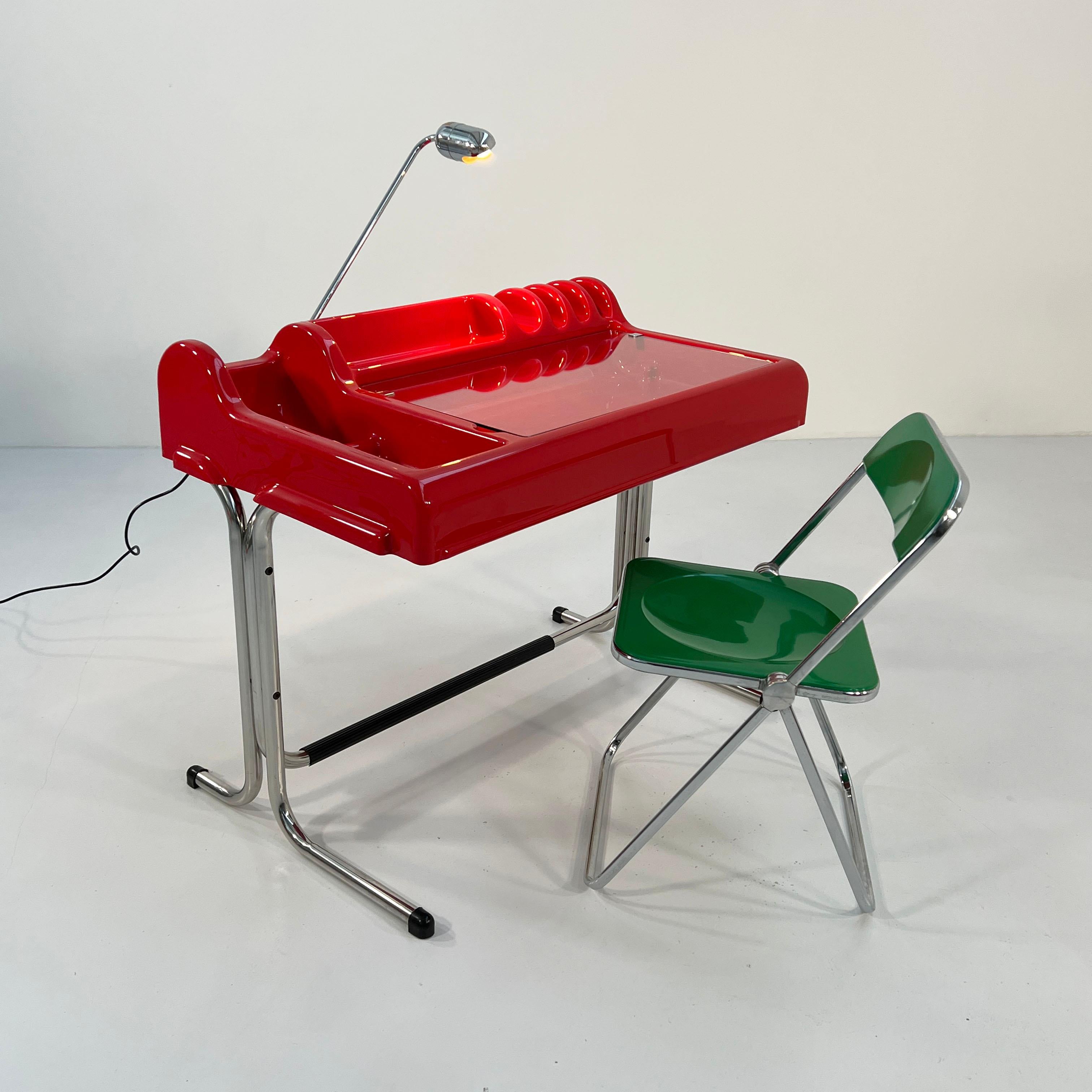 Roter Orix-Schreibtisch von Vittorio Parigi & Nani Prina für Molteni, 1970er Jahre (Ende des 20. Jahrhunderts)