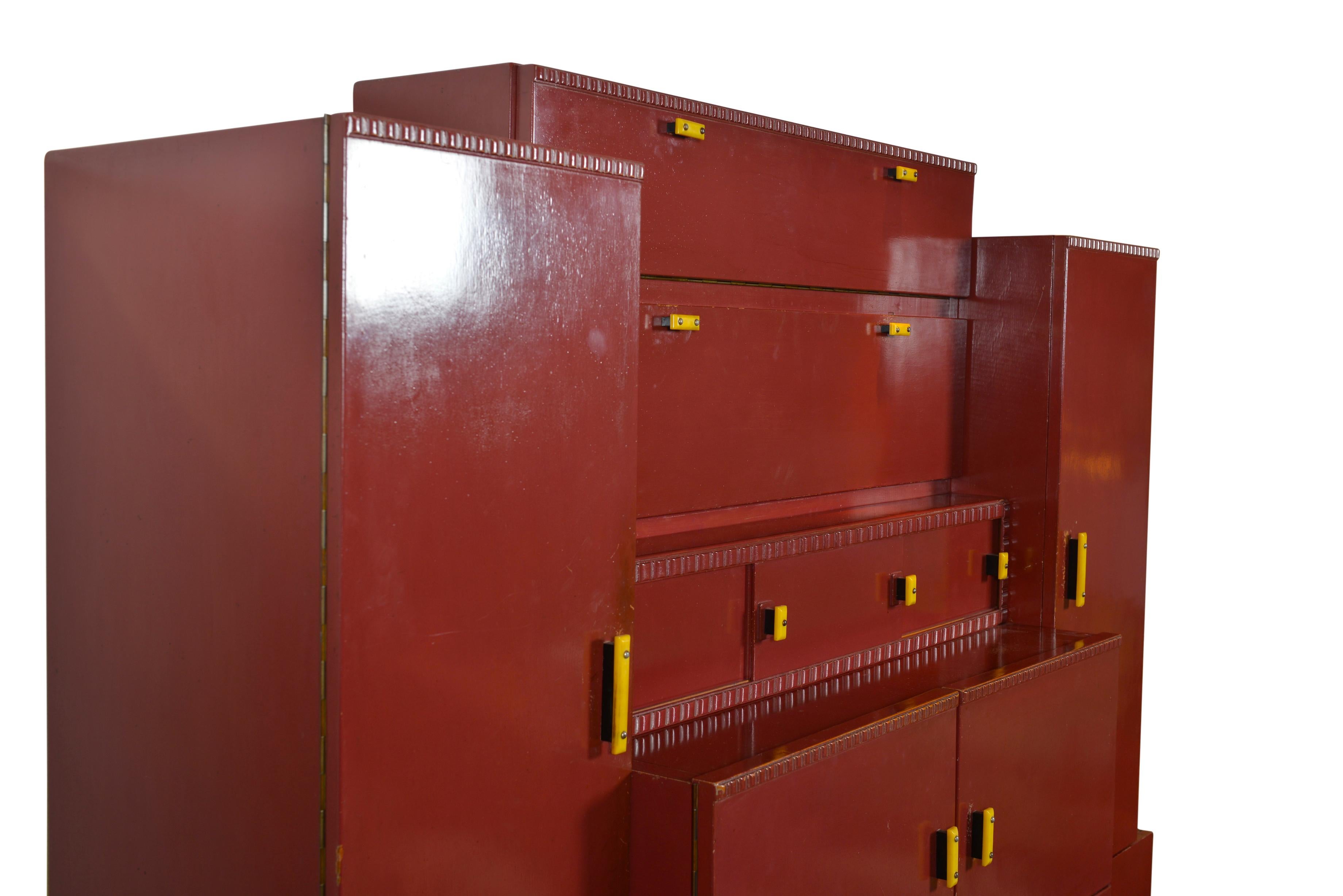 Red painted Belgian Art Deco Cabinet, circa 1930 For Sale 7