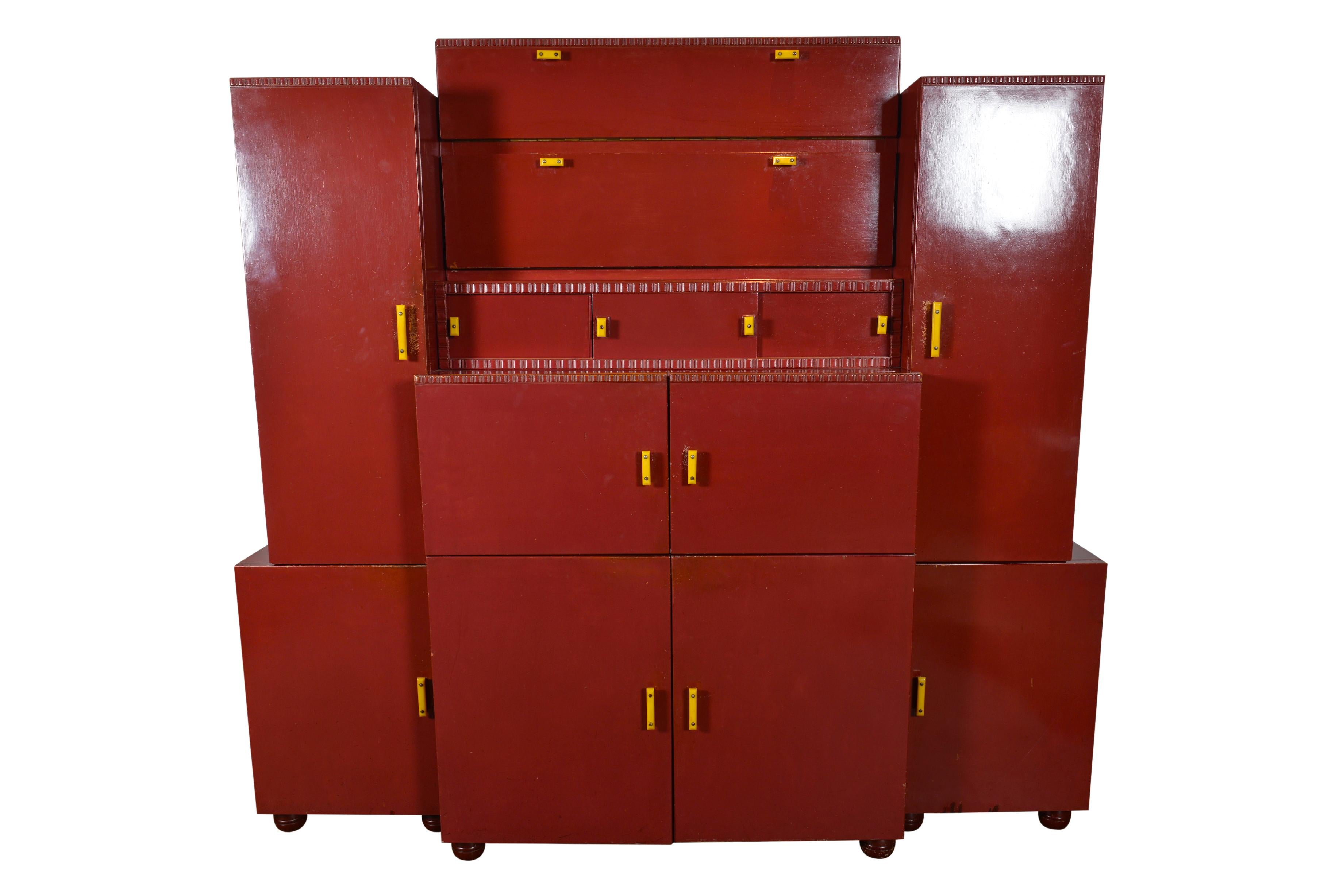 Red painted Belgian Art Deco Cabinet, circa 1930 In Good Condition For Sale In Sint-Kruis, BE
