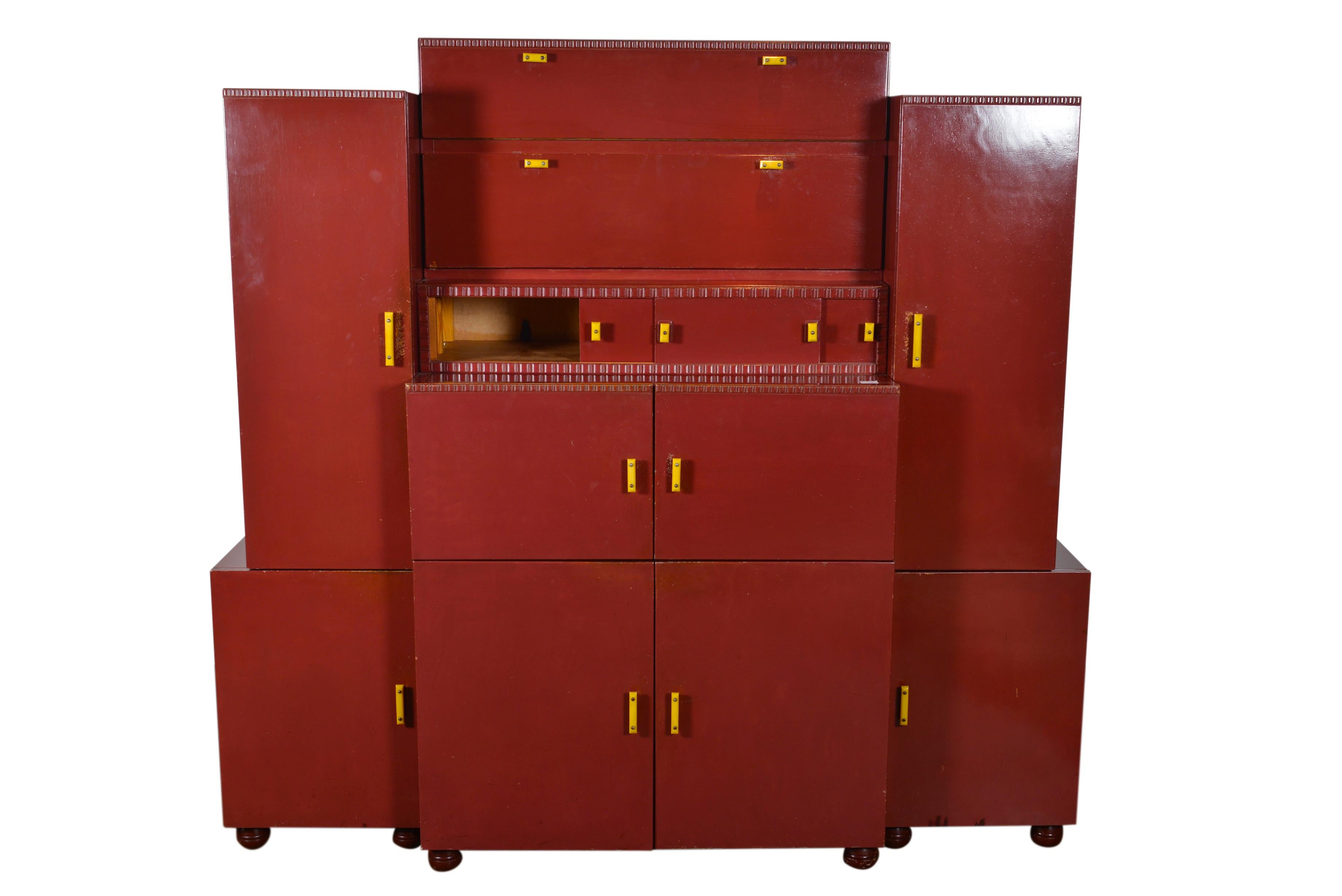 Red painted Belgian Art Deco Cabinet, circa 1930 For Sale 2