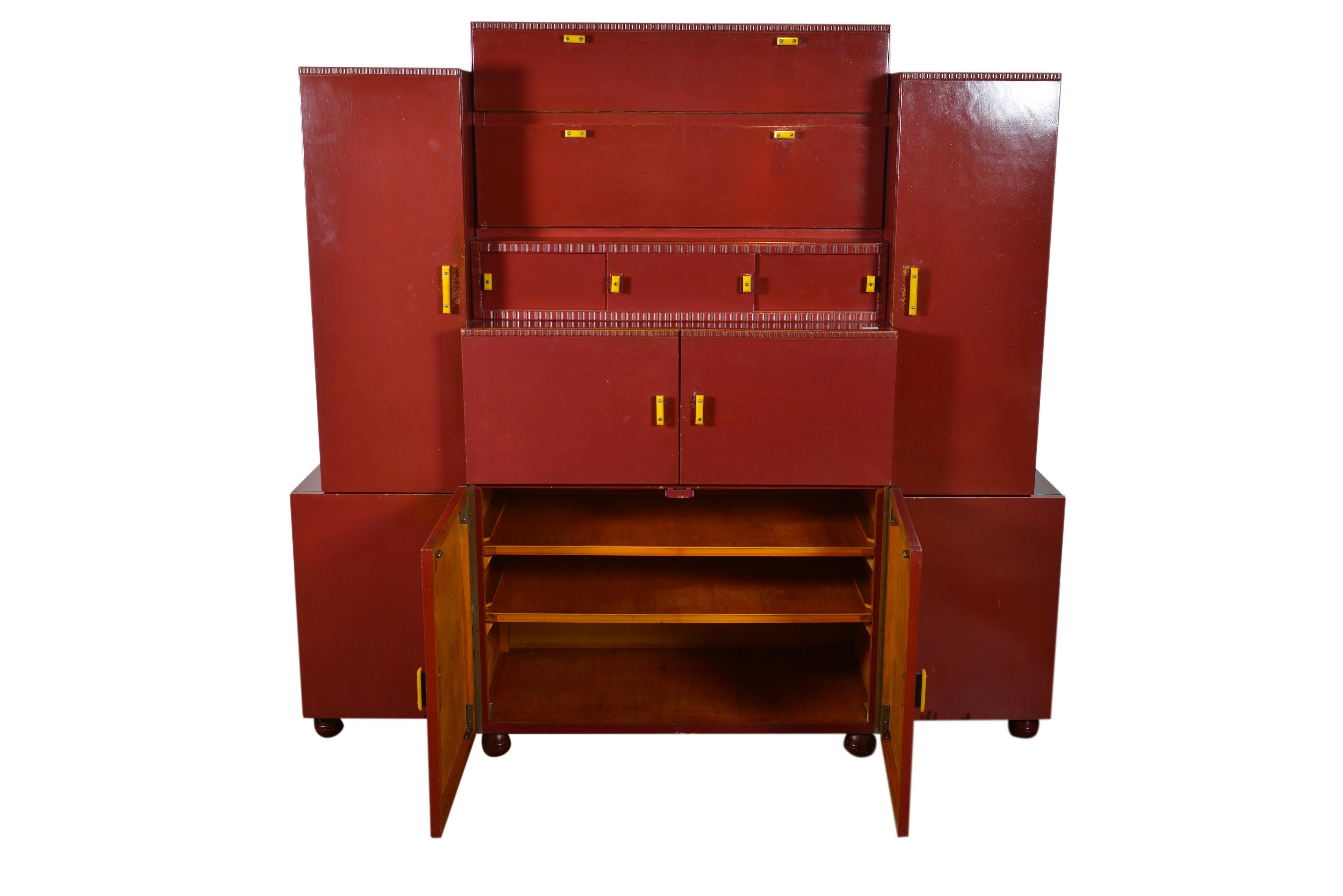 Red painted Belgian Art Deco Cabinet, circa 1930 For Sale 4