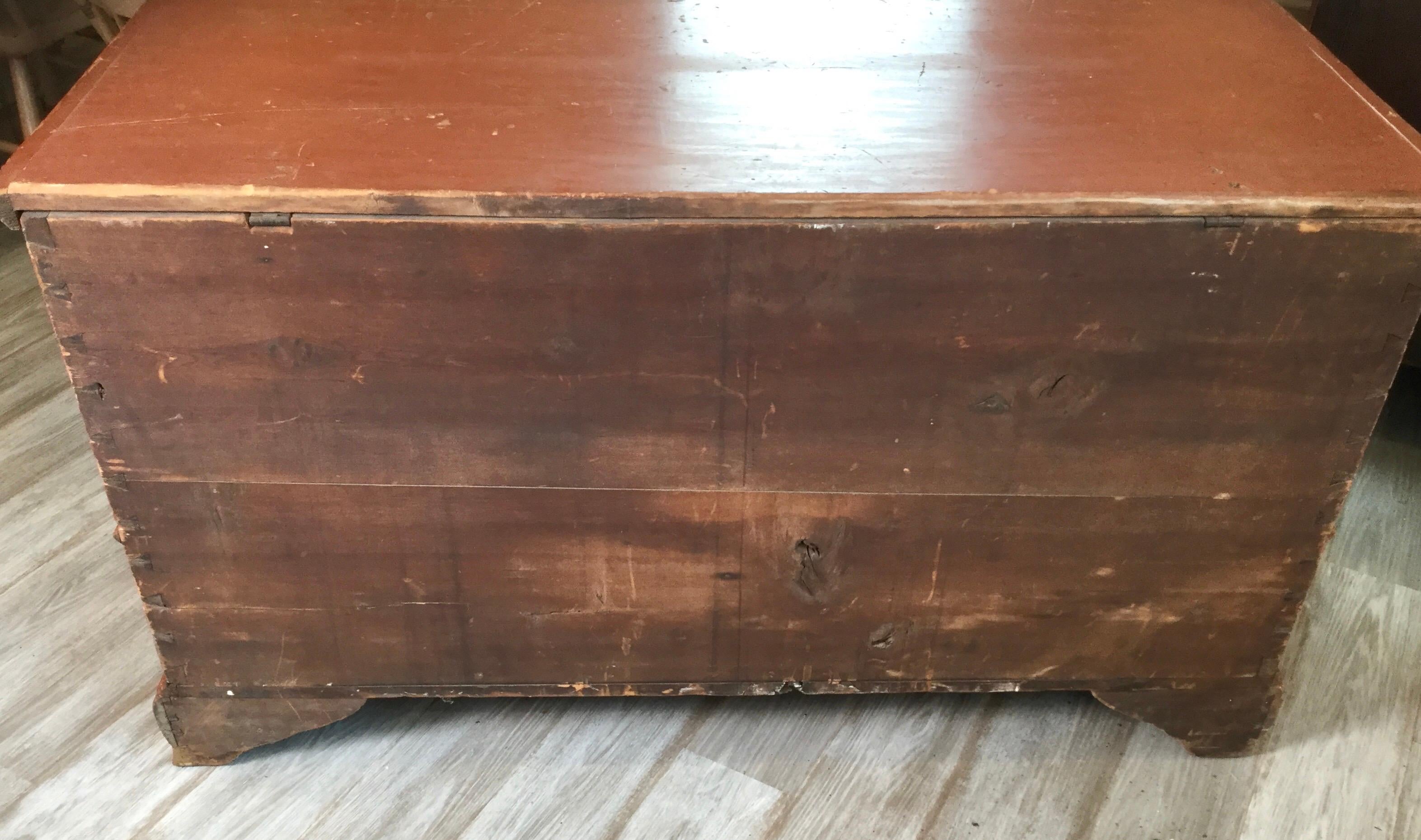 Red Painted Dower Chest, circa 1800 For Sale 5