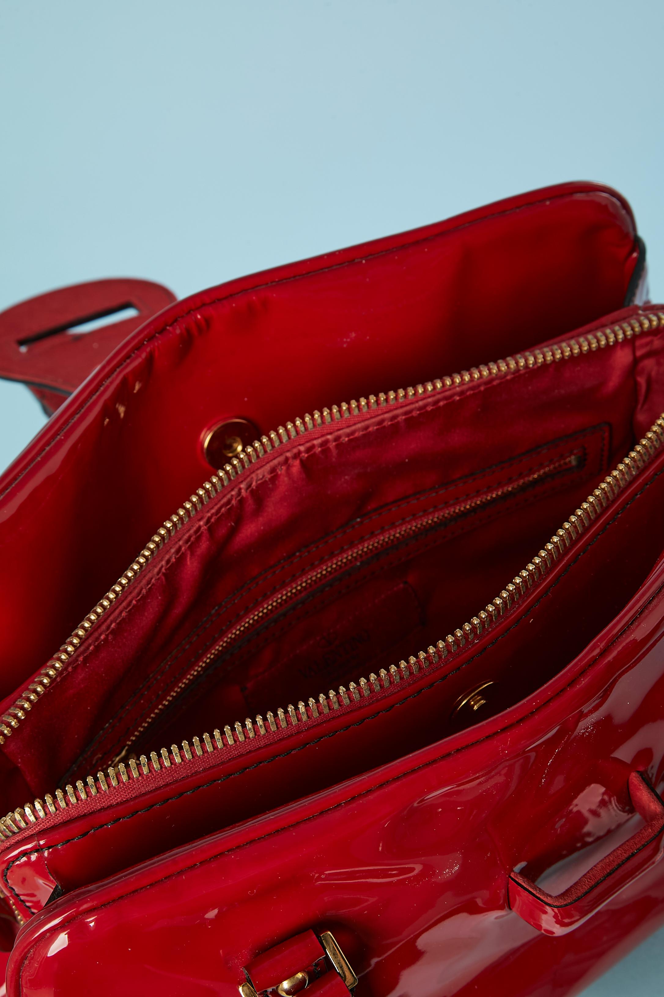Red patent leather hand-bag Valentino Garavani Numbered  For Sale 3