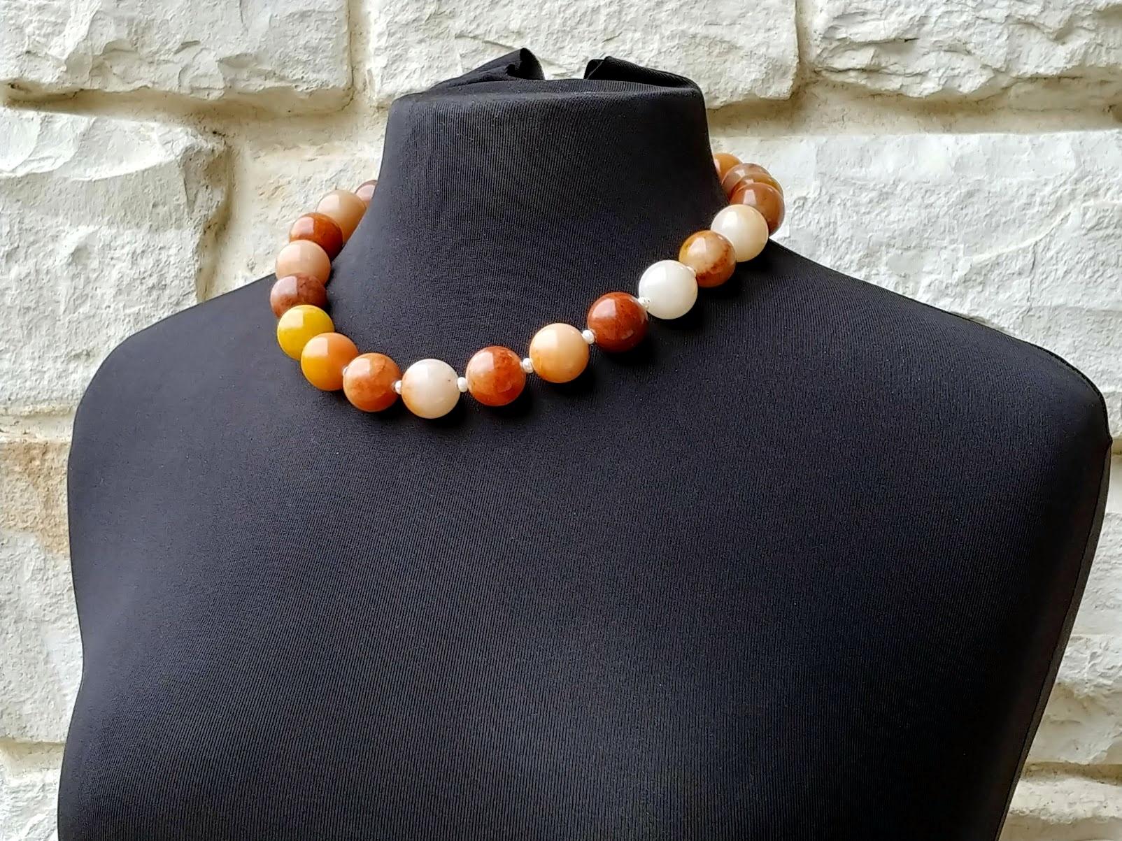 Red Peach Jasper and Freshwater Pearl Necklace For Sale 1
