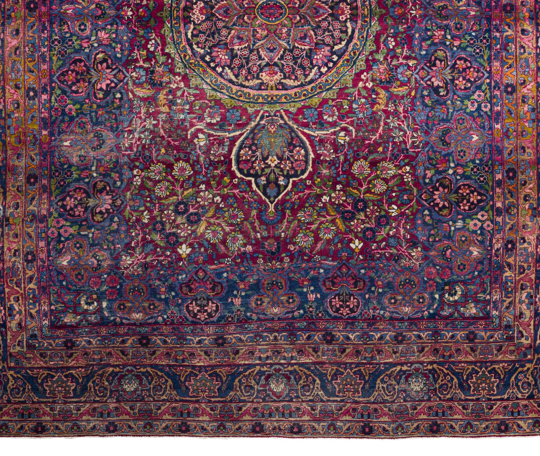 Red Persian Wool Hand Knotted Rug 9 ft x 11 ft 5 in (Frühes 20. Jahrhundert) im Angebot