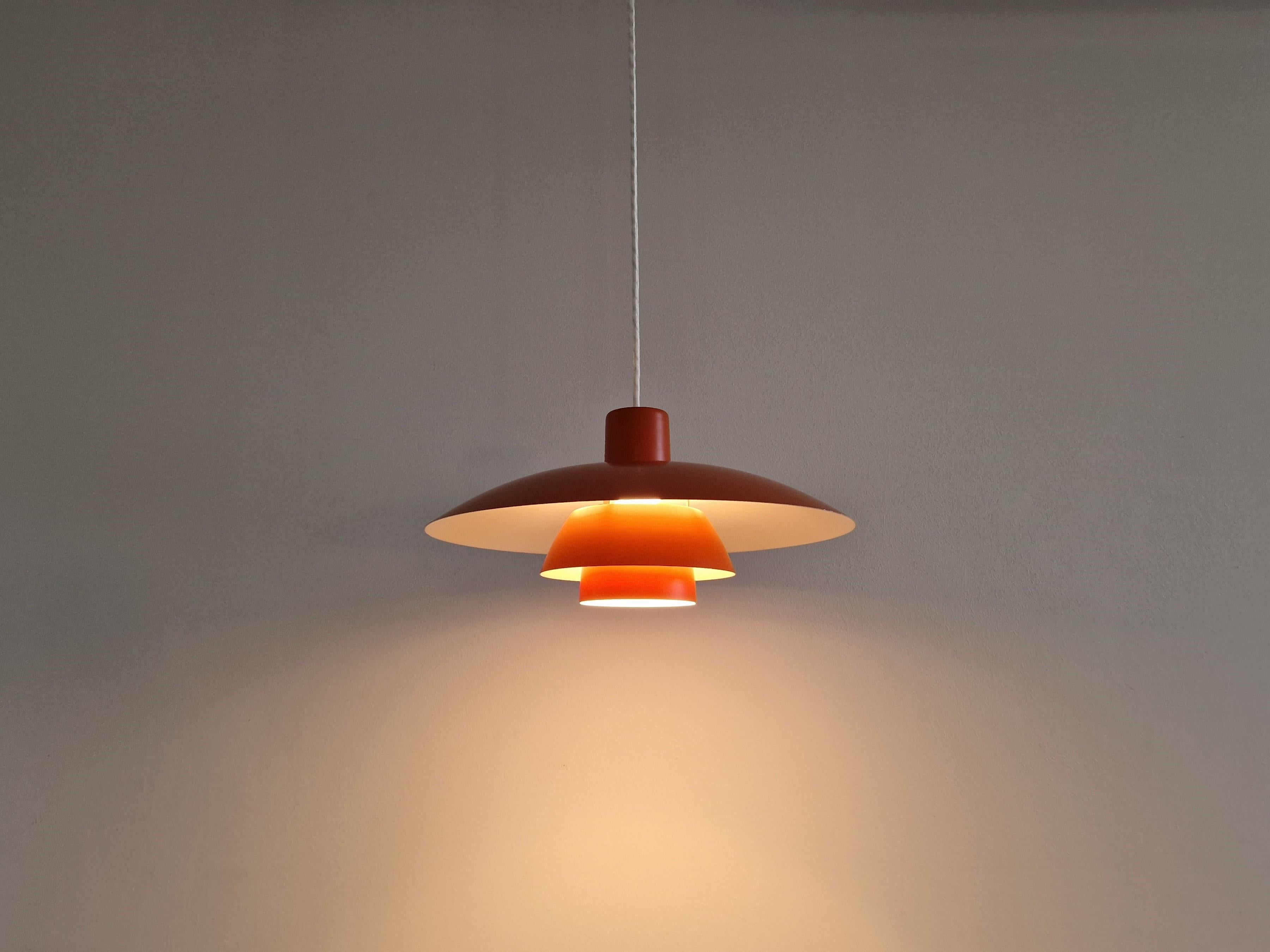 Milieu du XXe siècle Lampe  suspension PH 4/3 rouge de Poul Henningsen pour Louis Poulsen, Danemark, annes 1960