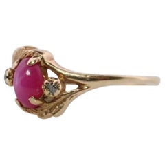 RED PINK STAR Ruby Solitaire ring. 10k Yellow gold. Star Sapphire with diamond