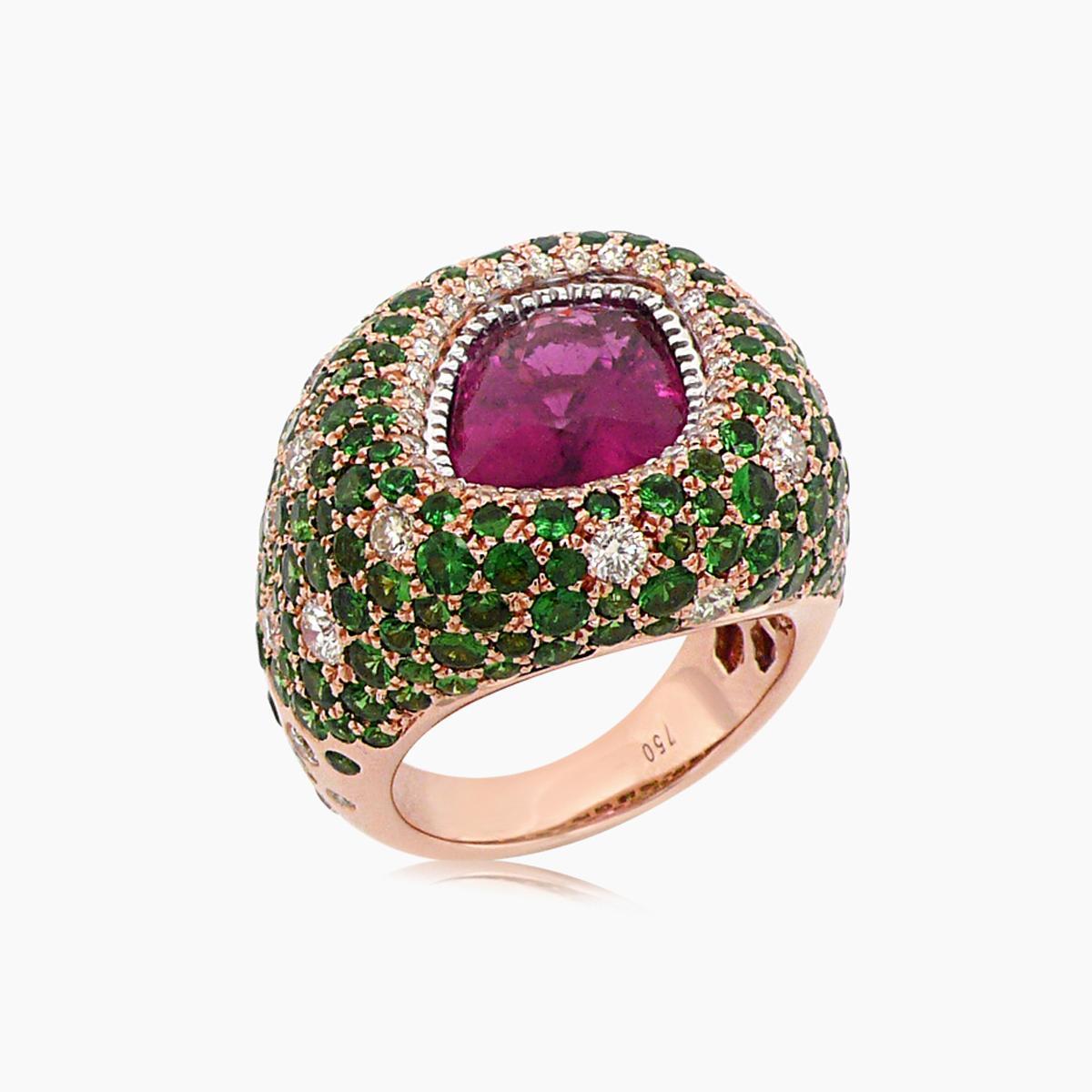 Anello con tormalina rosa rossa, granato verde e diamanti incastonati in oro rosa 18 carati In condizioni Nuovo in vendita a Oakton, VA