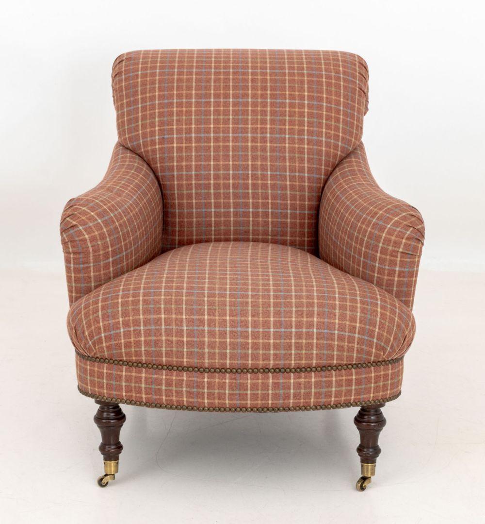 Red Plaid Upholstered Easy Chairs, Pair im Zustand „Gut“ im Angebot in Astoria, NY