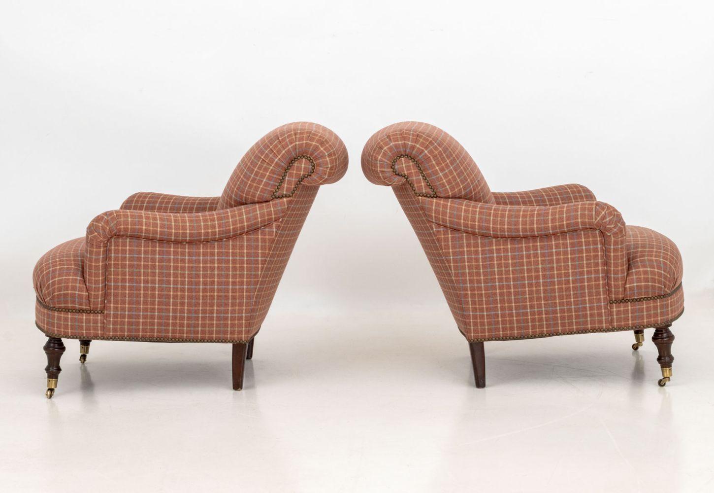 Red Plaid Upholstered Easy Chairs, Pair (Messing) im Angebot