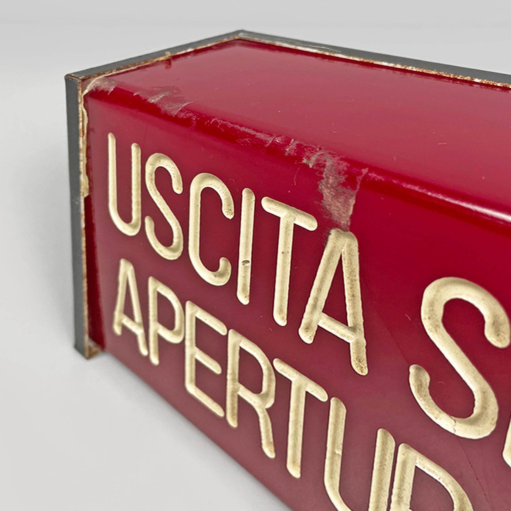 Italienisches rotes Kunststoffkino- oder Theaterschild aus der Mitte des Jahrhunderts, 1960er Jahre (Mitte des 20. Jahrhunderts) im Angebot