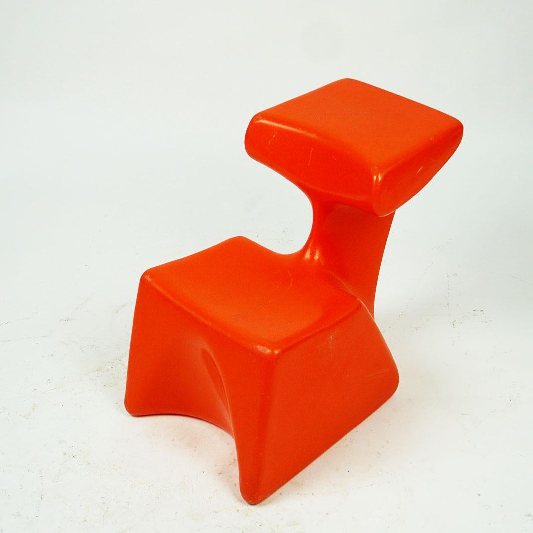 Red plastic Children Chair by Luigi Colani for Top System Burkhard Lübke Germany For Sale 2