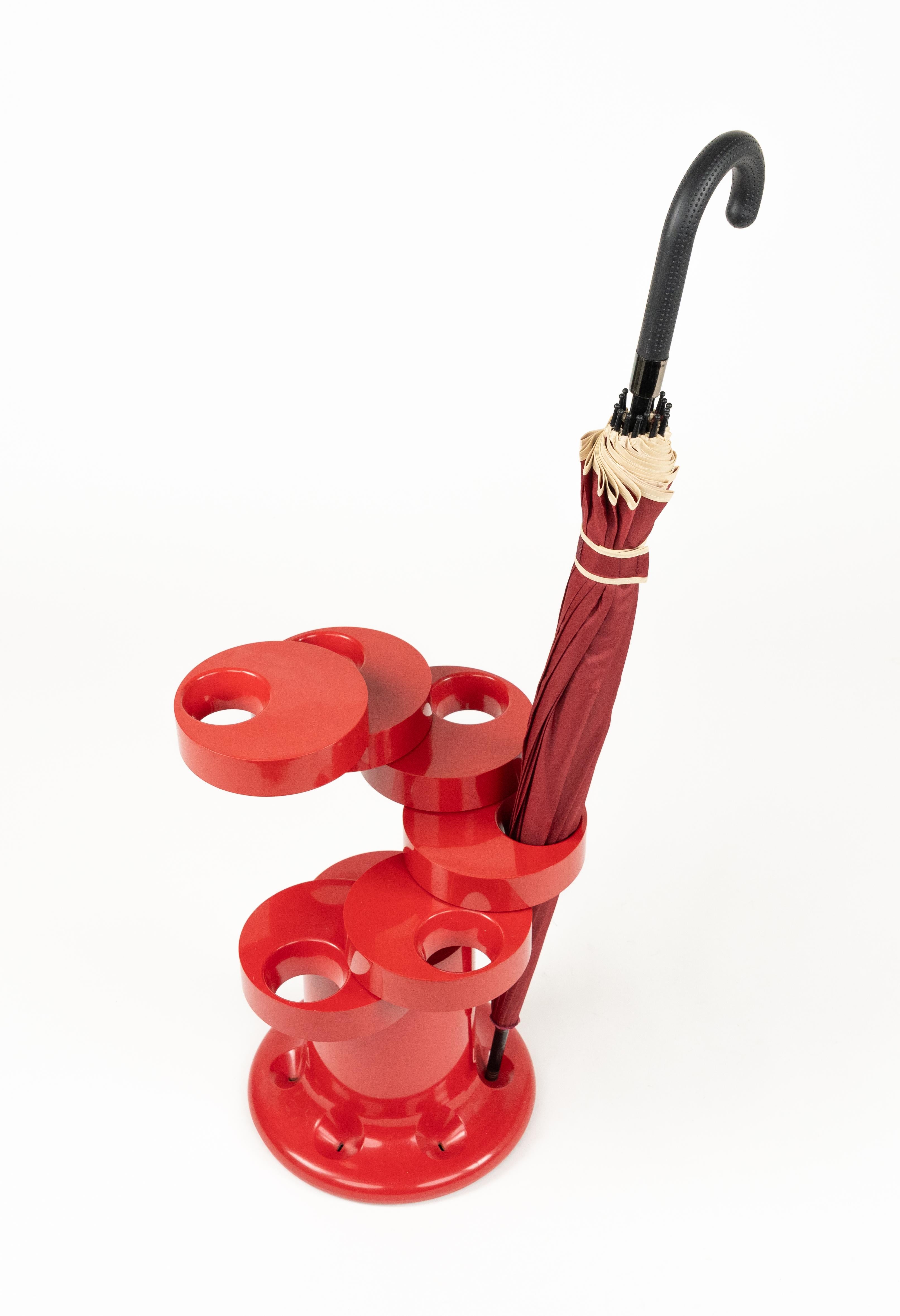 Stand pour Umbrella en Pluvium rouge Giancarlo Piretti pour Anonima Castelli Italie 1970 en vente 2