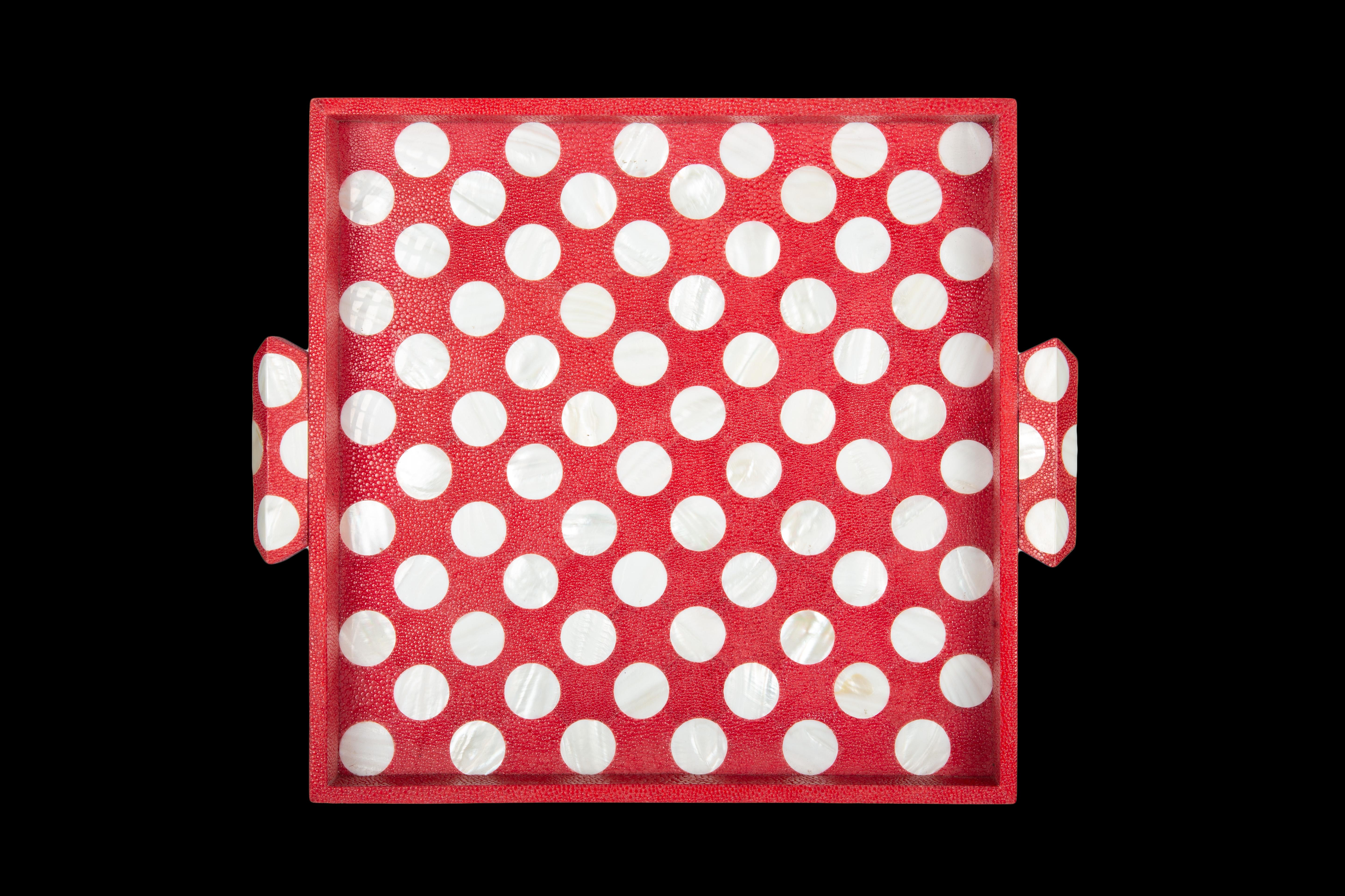 Red Polka dot Shagreen and Mother of pearl square tray

Measures: 12