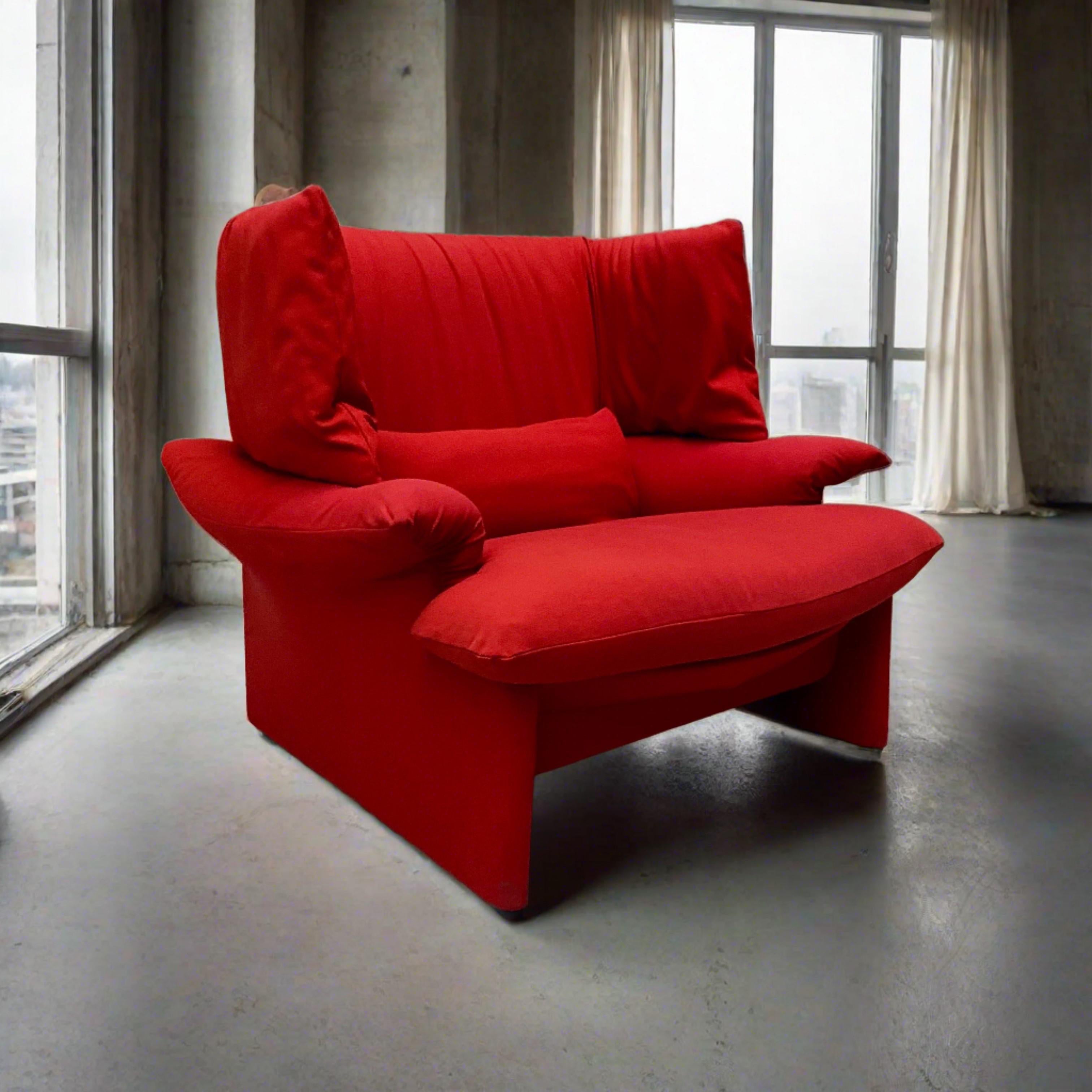 Mid-Century Modern Fauteuil de salon Wingback rouge « Poltovenere » de Vico Magistretti pour Cassina, Italie en vente