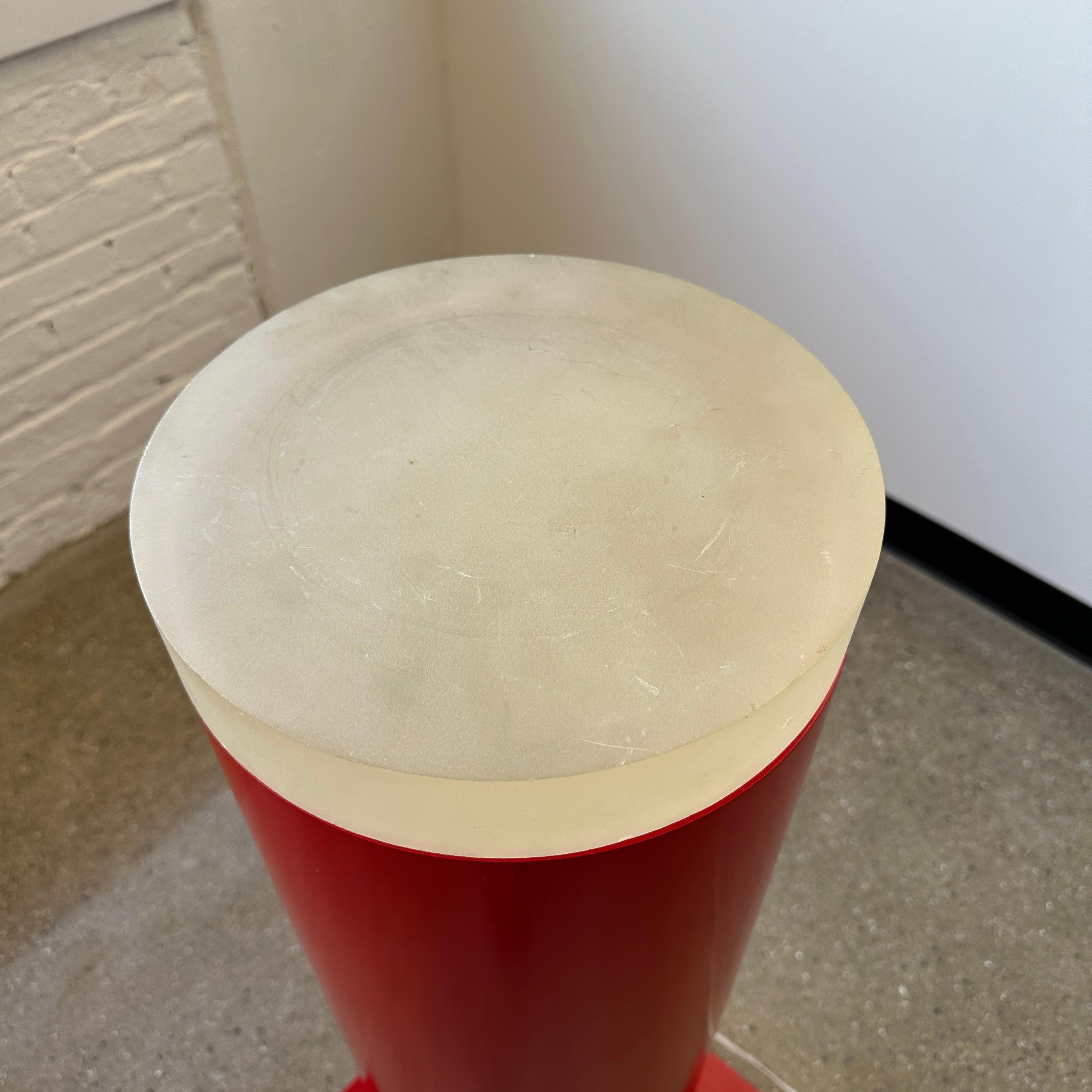Red Postmodern Floor Lamp In Good Condition For Sale In Chicago, IL