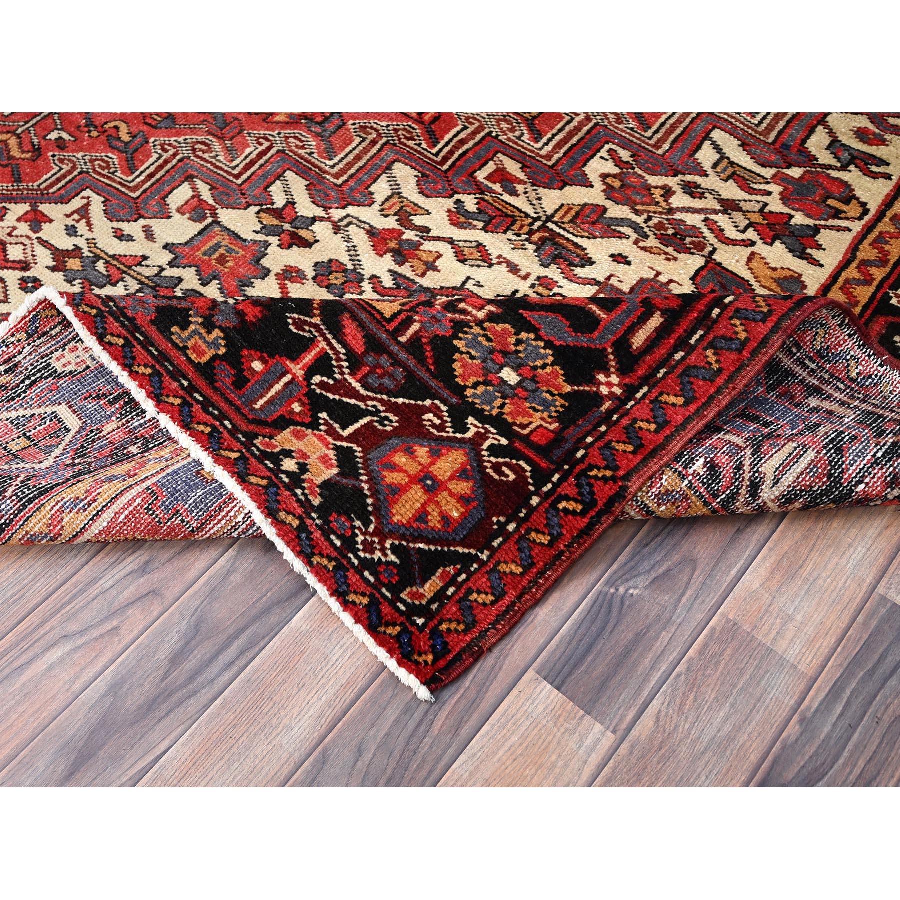 Laine Excellent tapis oriental rouge persan vintage Heriz noué à la main en vente