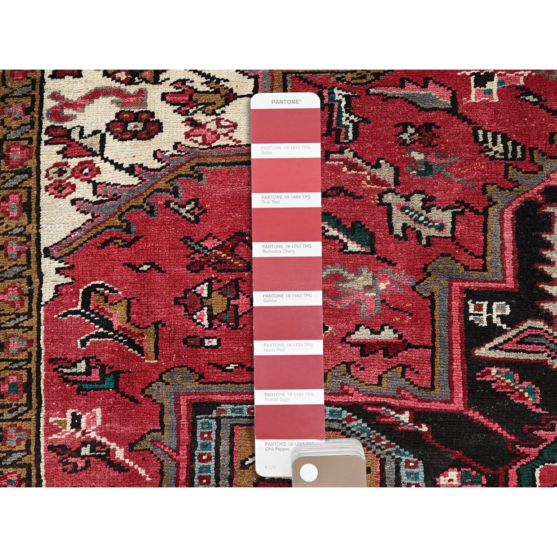 Red Pure Wool Hand Knotted Vintage Bohemian Persian Heriz Rustic Feel Clean Rug For Sale 3