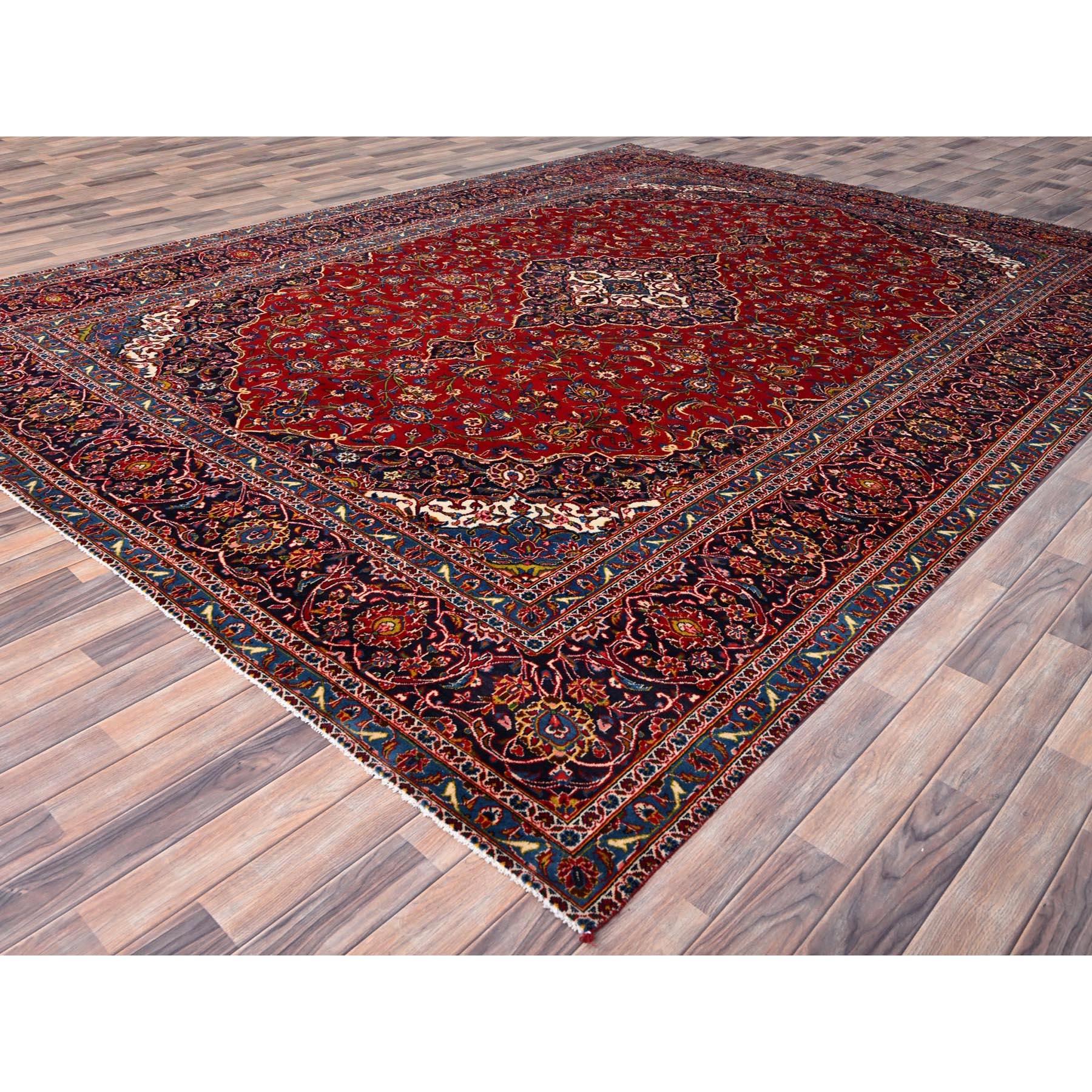 Hand-Knotted Red Pure Wool Vintage Persian Kashan Medallion Design 200 KPSI Hand Knotted Rug For Sale