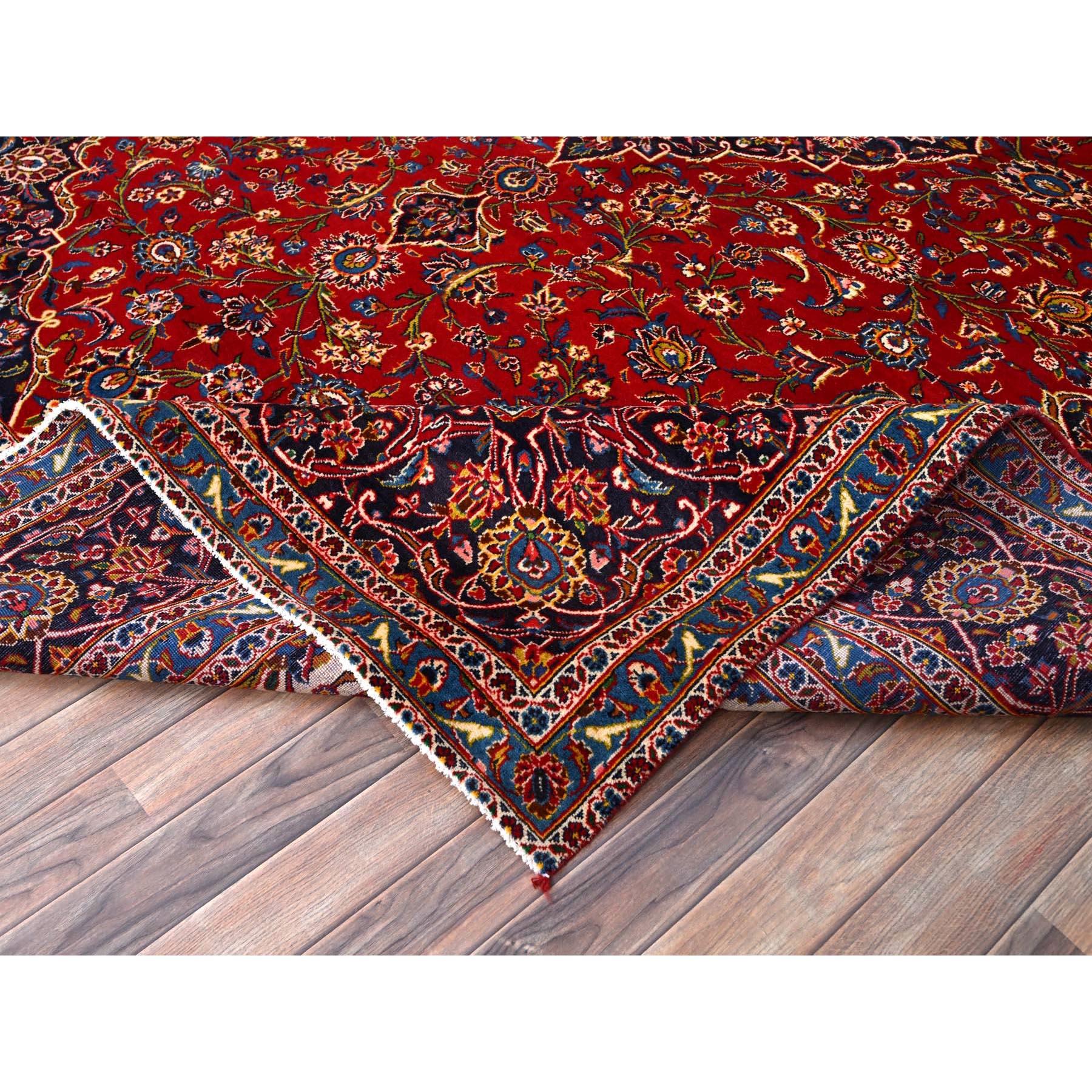 Red Pure Wool Vintage Persian Kashan Medallion Design 200 KPSI Hand Knotted Rug For Sale 1