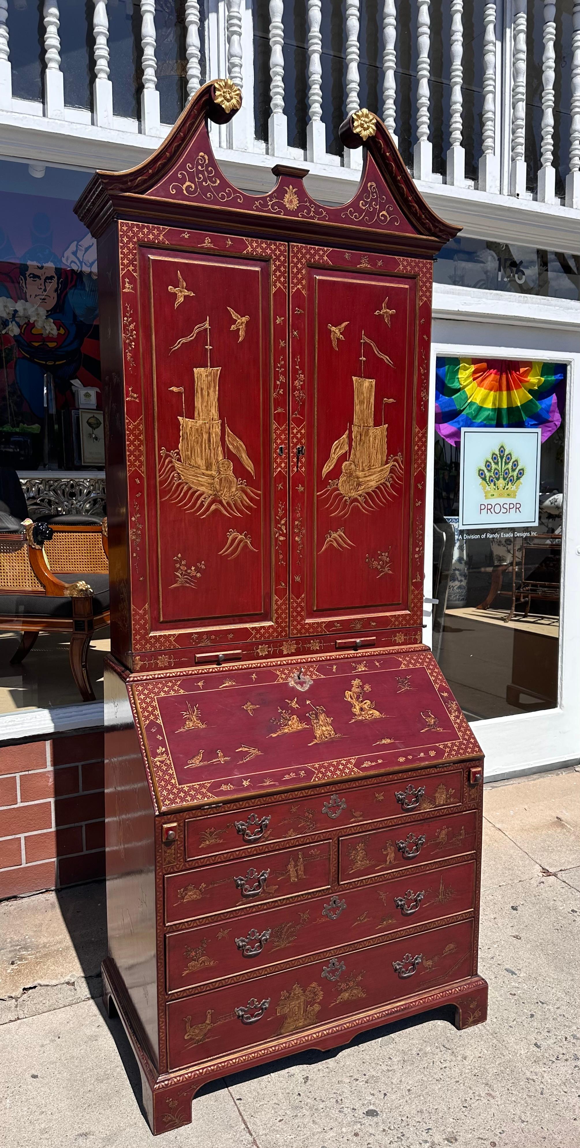 XXIe siècle et contemporain Bibliothèque secrétaire de bureau de style Queen Anne rouge Burton-Ching Chinoiserie en vente
