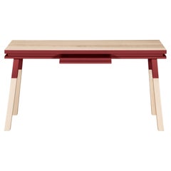 Roter rechteckiger Schreibtisch aus Massivholz, entworfen in Paris und hergestellt in Frankreich