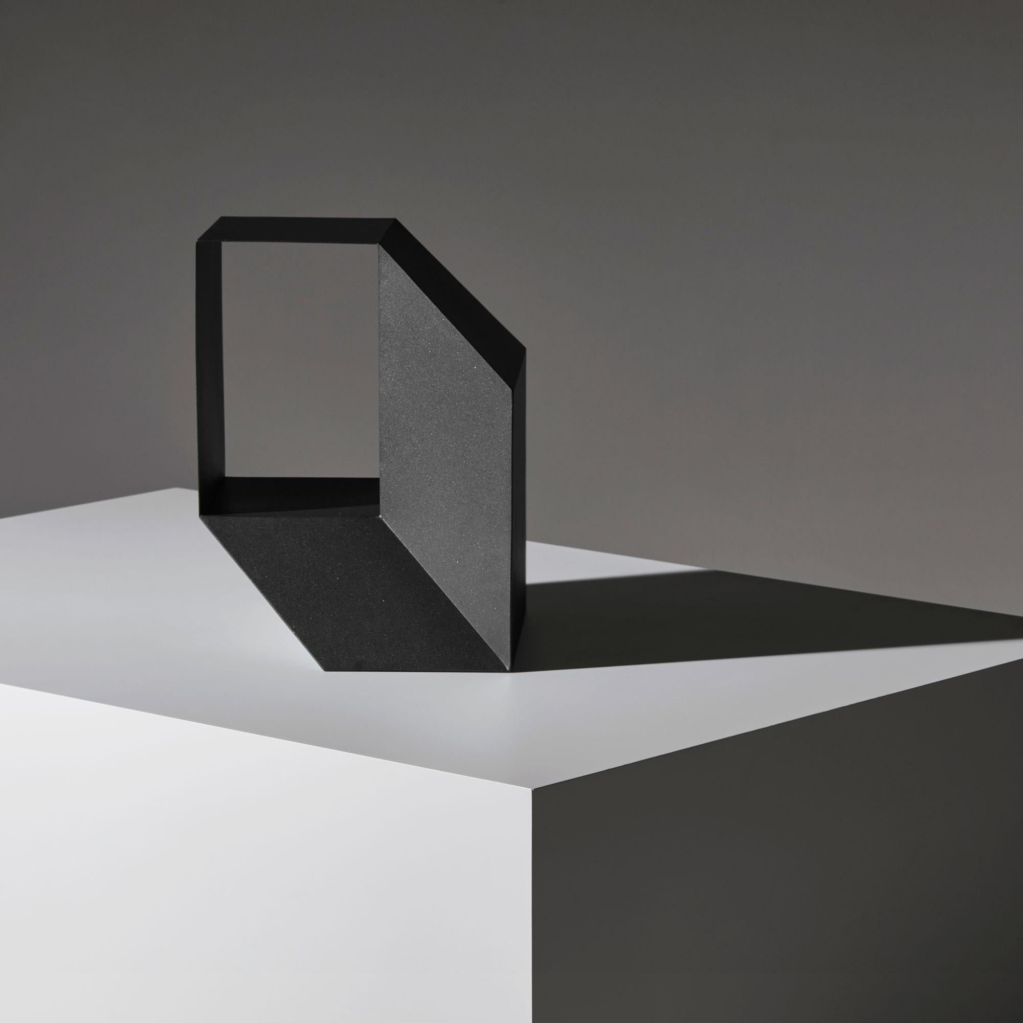 Acier Table d'appoint « Rocky » rouge, Charles Kalpakian