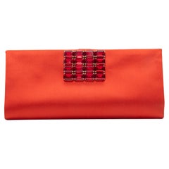 Pochette en satin rouge Roger Vivier