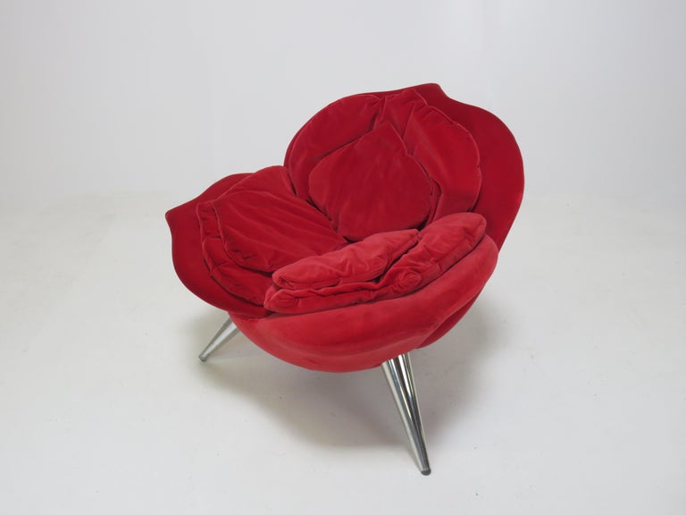A three-legged velvet upholstery red rose lounge chair on solid aluminum legs by Masanori Umeda for Edra. 
Italy, 1990s.