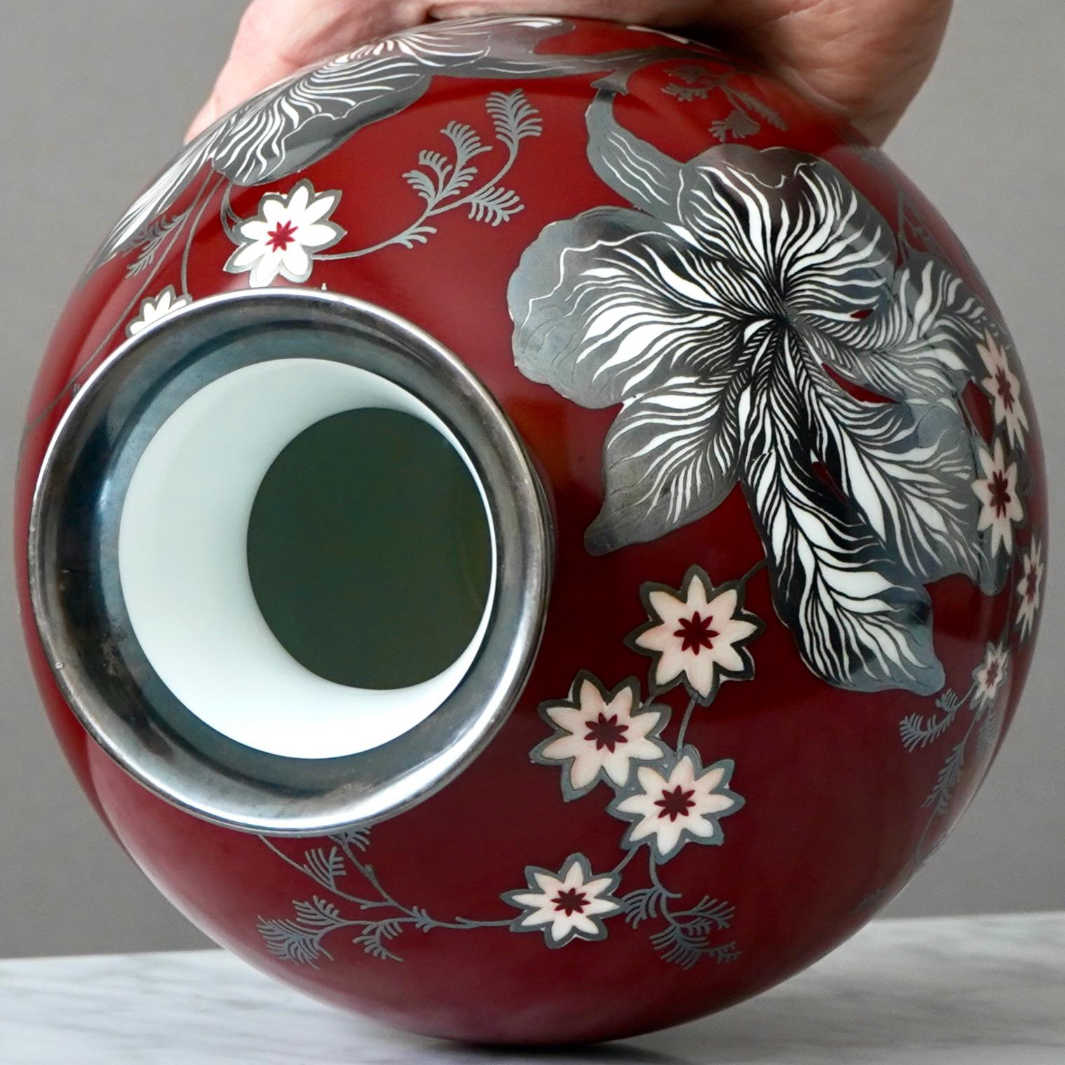 Red Rosenthal Art Deco Vase w. hand-painted Silver Overlay. Germany, 1936. For Sale 4