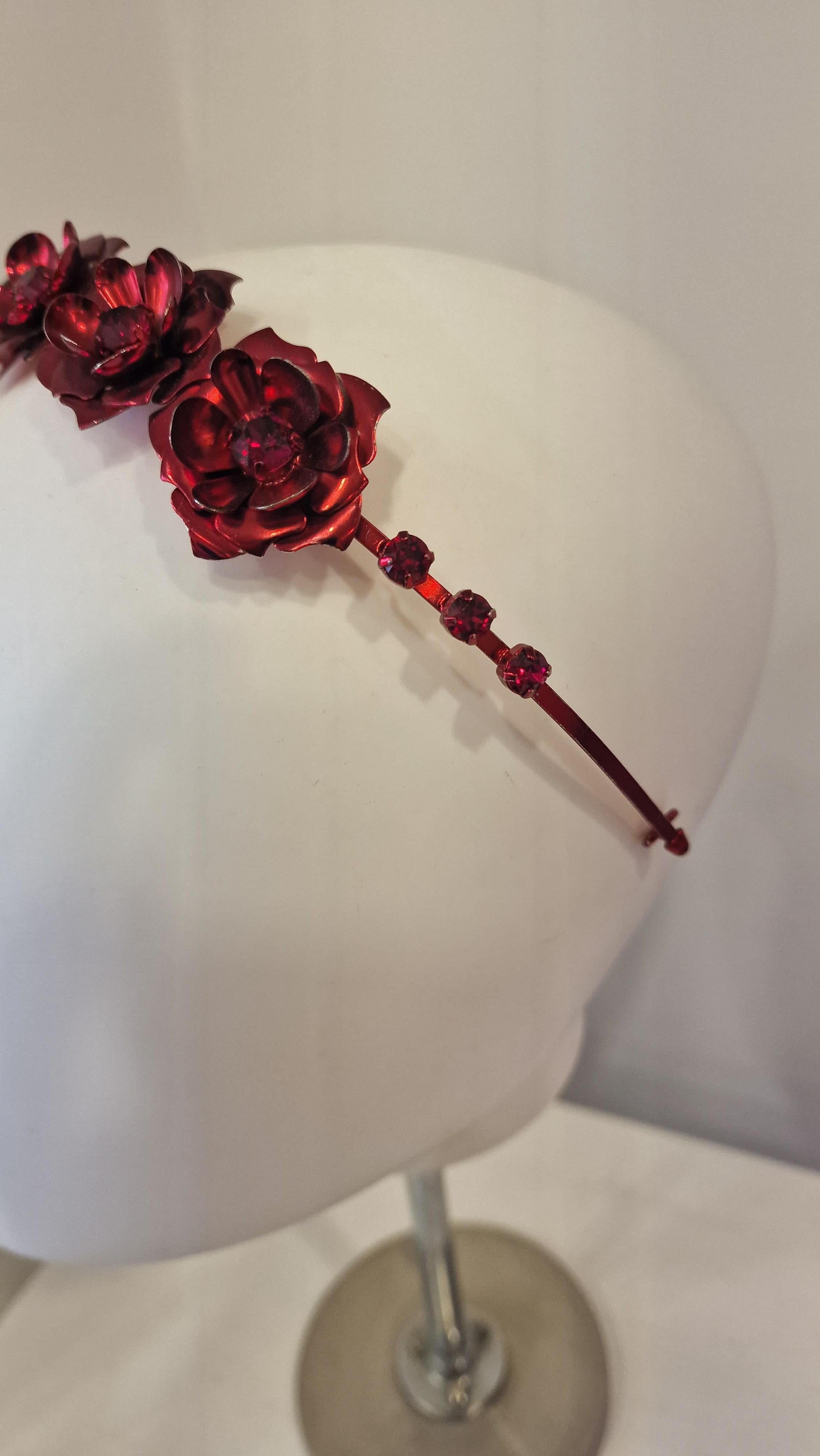 Red roses headband For Sale at 1stDibs