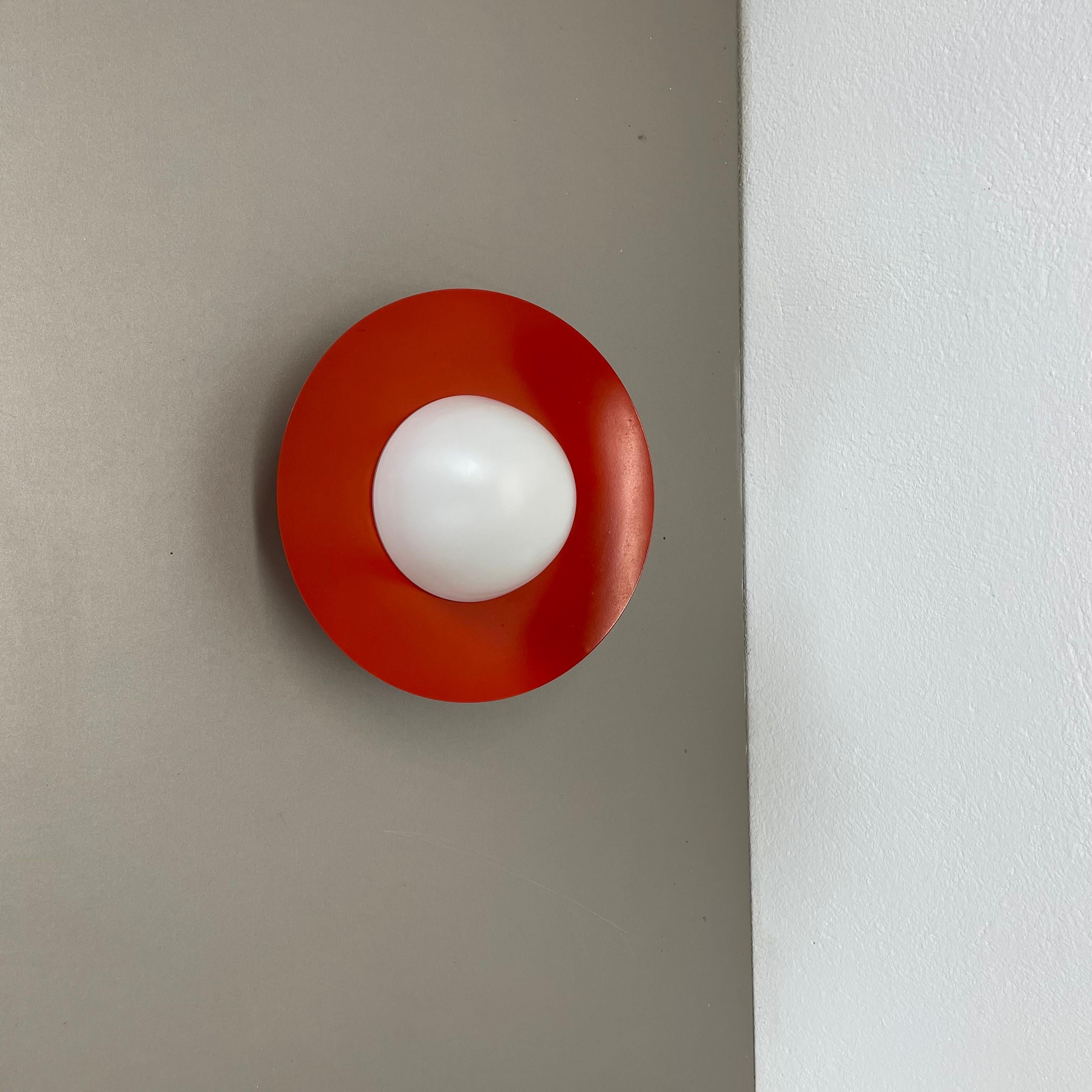 Red round 20cm Stilnovo Style Metal Opaline Glass Wall Light, Italy, 1960s For Sale 13