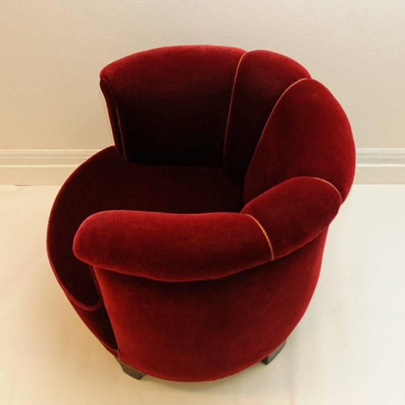 Red Round Velour Chair 1930s, Denmark In Good Condition In Stockholm, SE