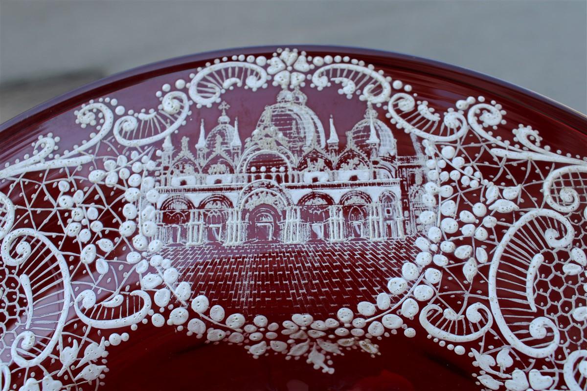 Red Rubin Murano Glass Decorative Bowl Style of Zecchin Cappellin 1920s Italy In Excellent Condition For Sale In Palermo, Sicily