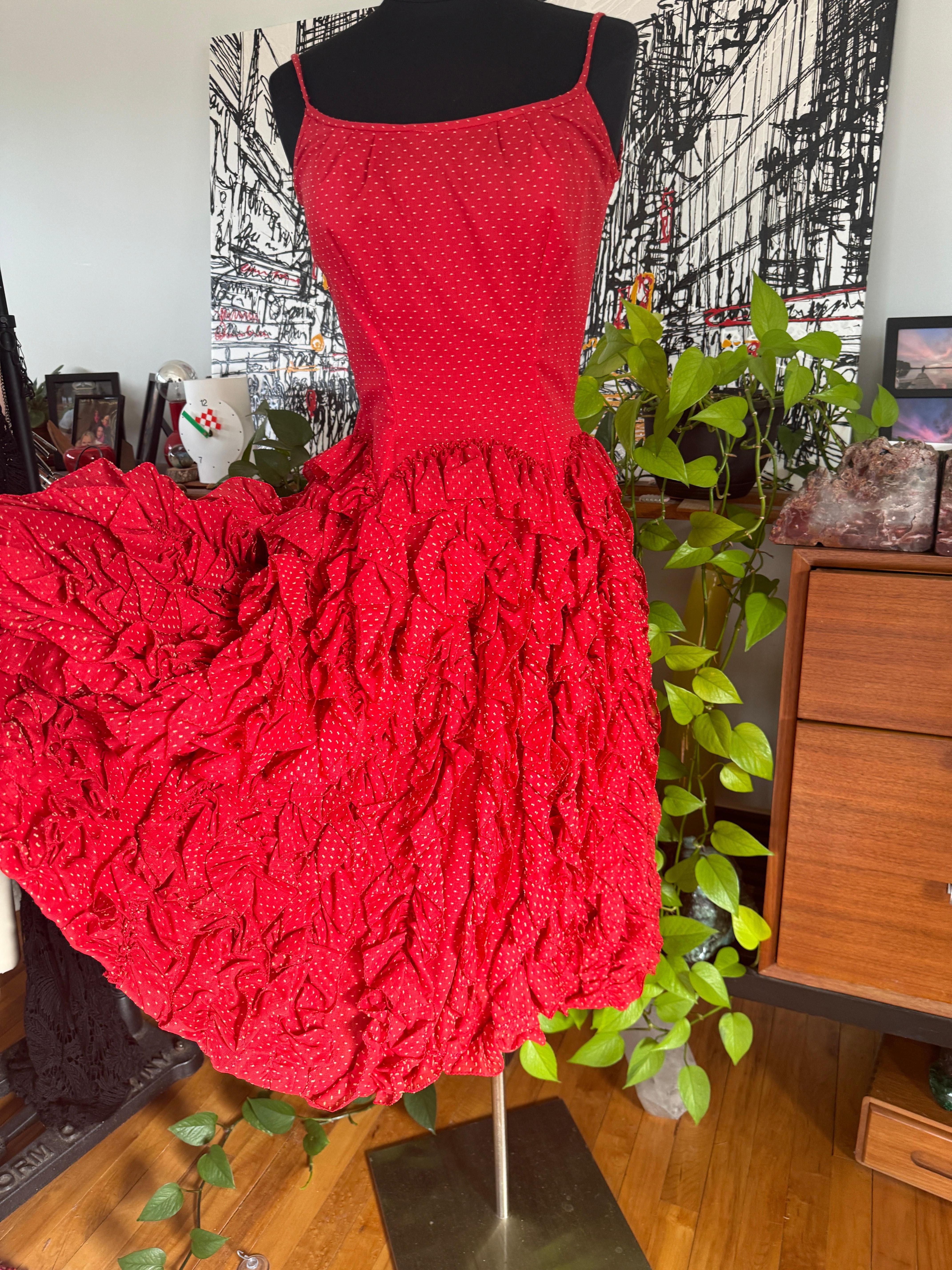 Abito rosso con balze da ballerina di flamenco Party anni '50-'60 in vendita 11