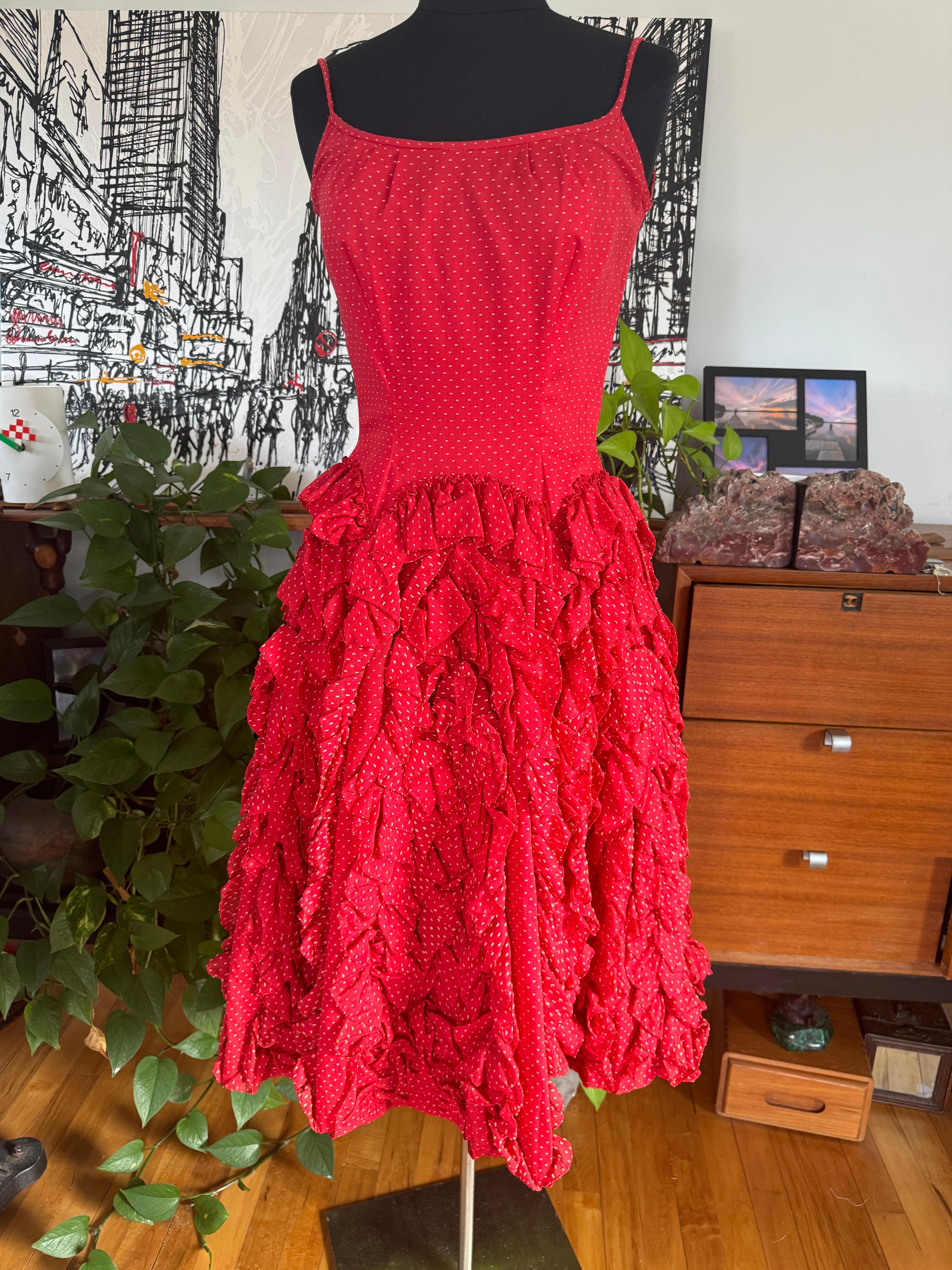Abito rosso con balze da ballerina di flamenco Party anni '50-'60 in vendita 3