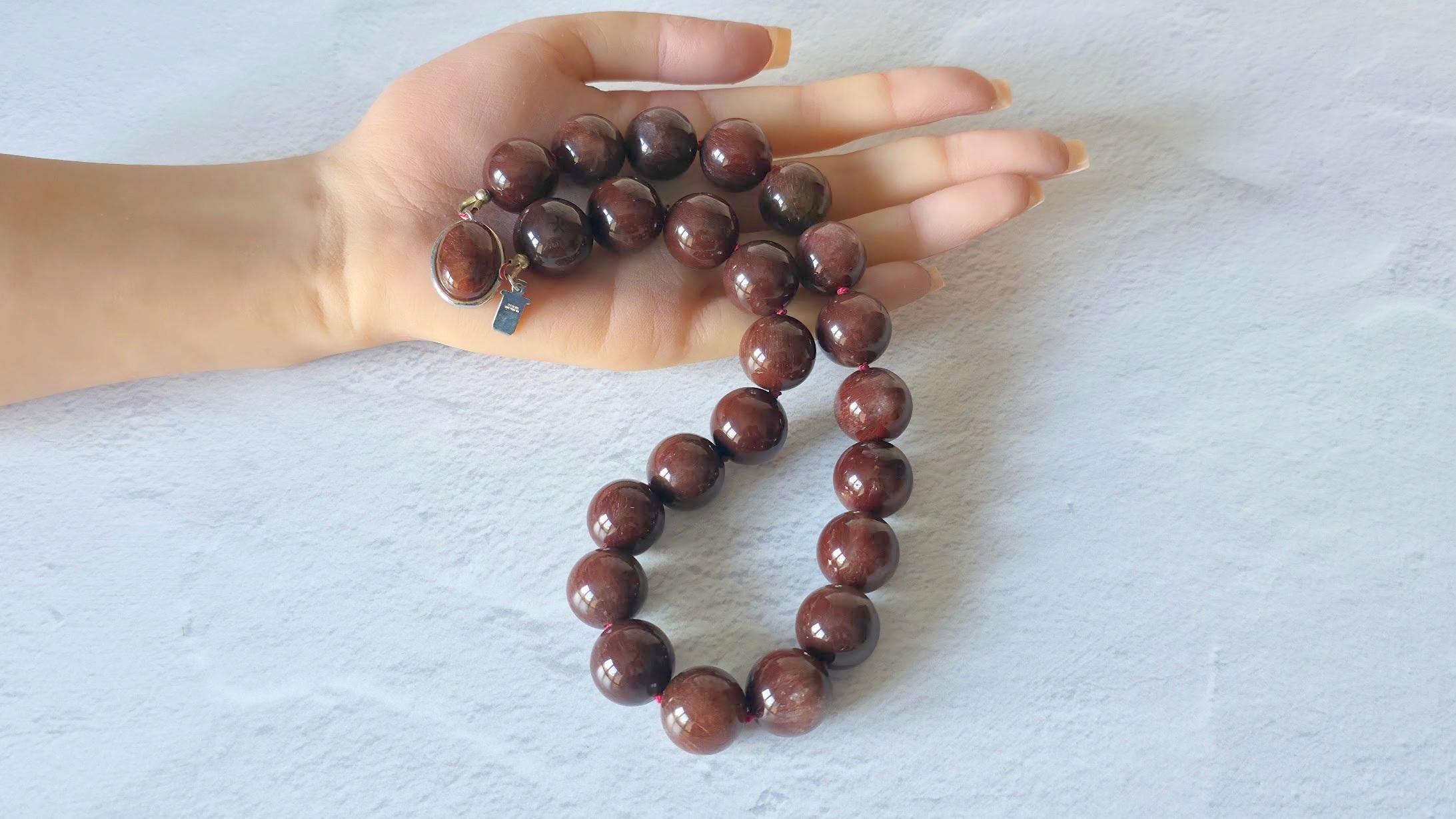Collier de quartz rouge rutilé en vente 3