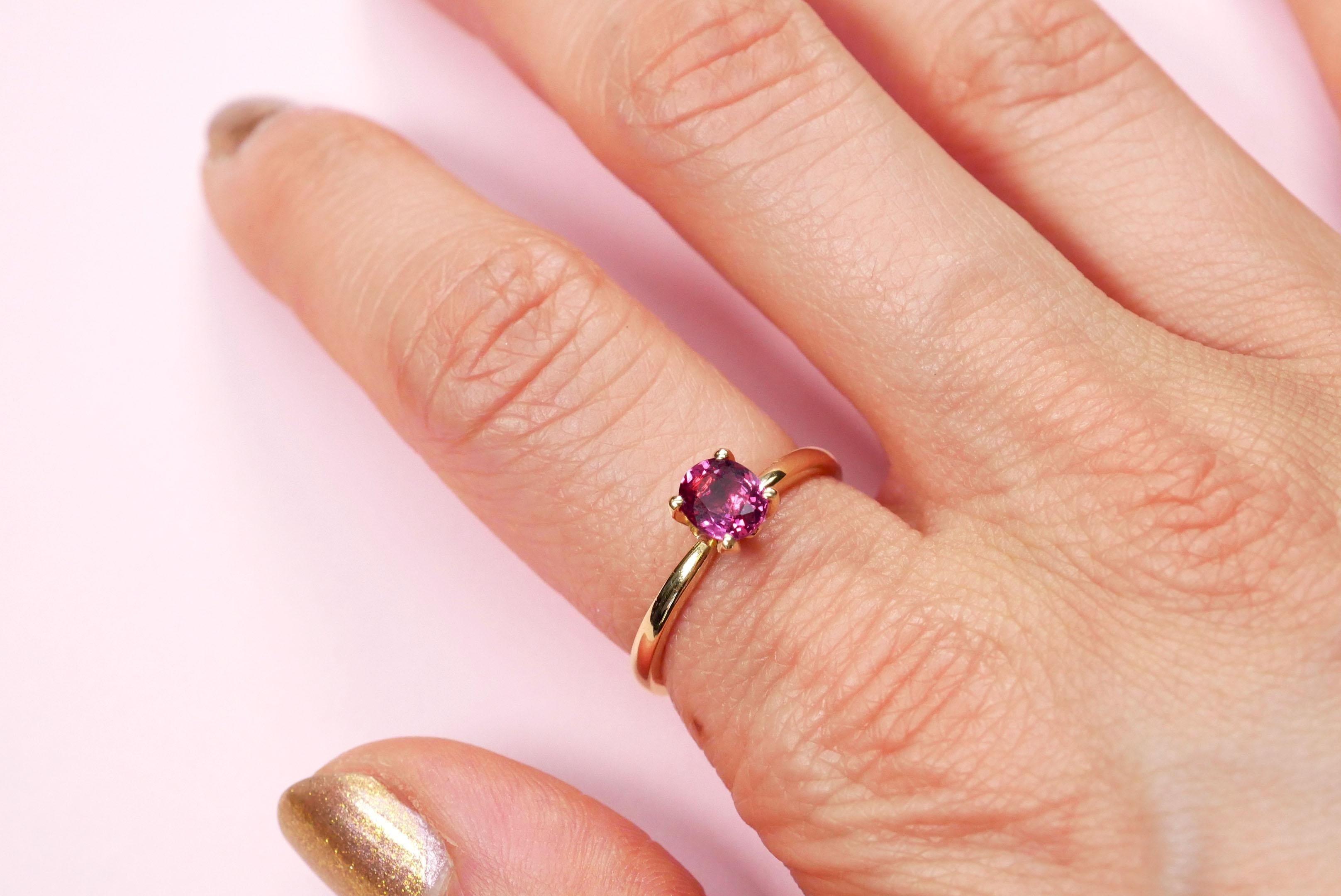 For Sale:  Deep Pink Sapphire Solitaire Ring in 18 Karat Yellow Gold 7