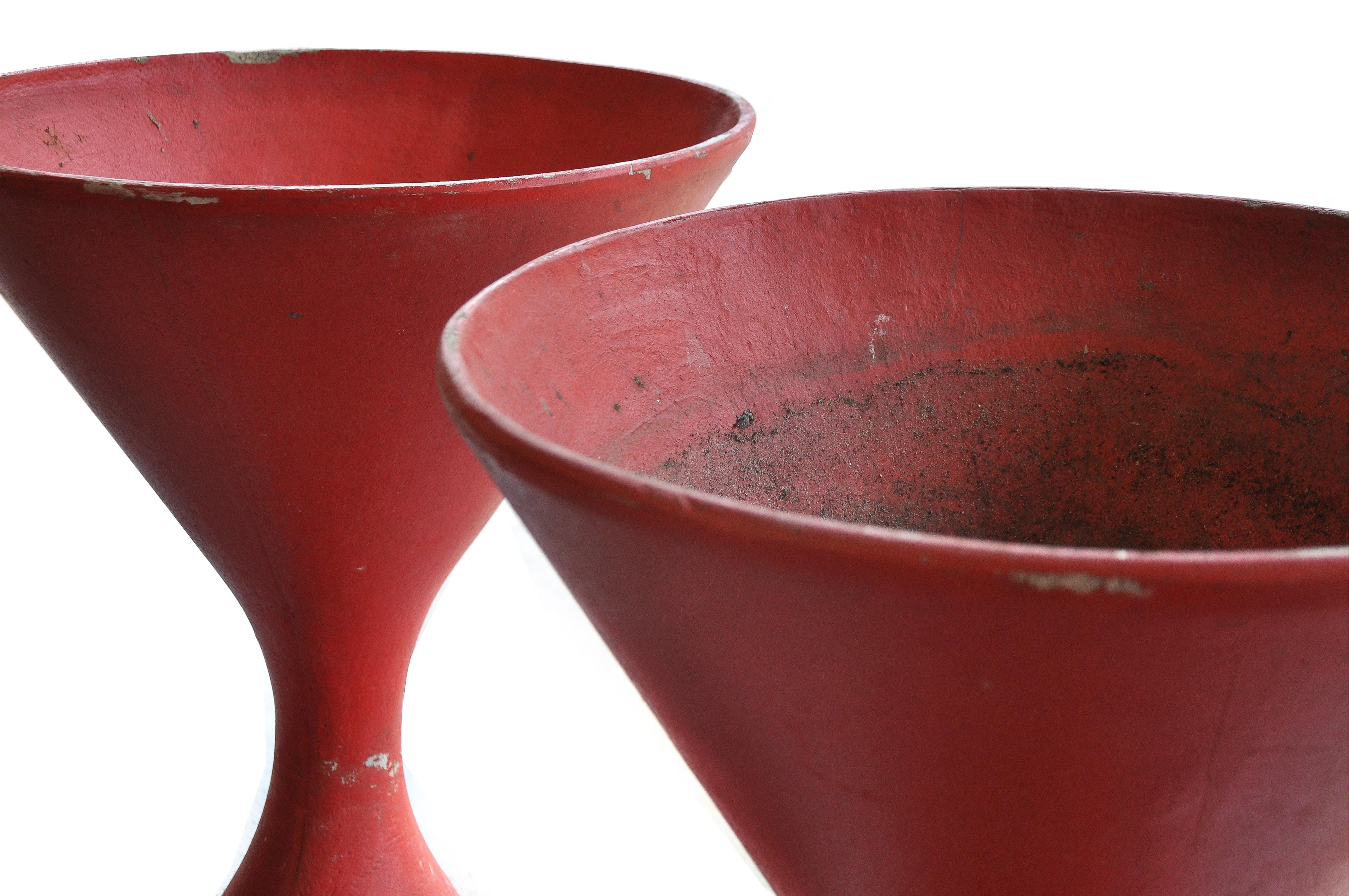 Red Sculptural Hourglass Planters by Willy Guhl, Swiss Modernist, 1960s 2