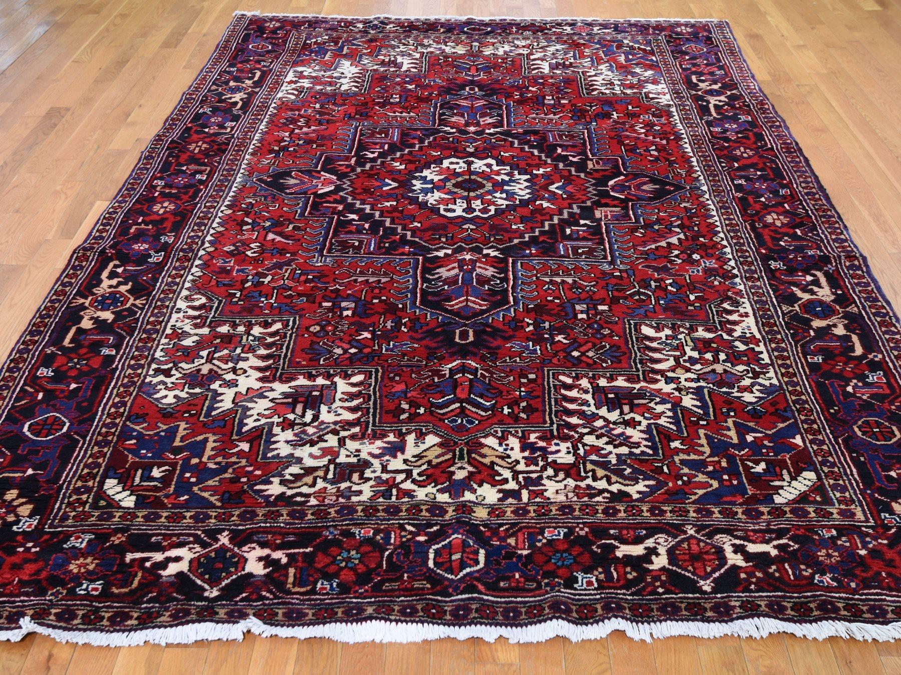 Hollywood Regency Red Semi Antique Persian Heriz Good Condition Hand Knotted Oriental Rug, 7'9