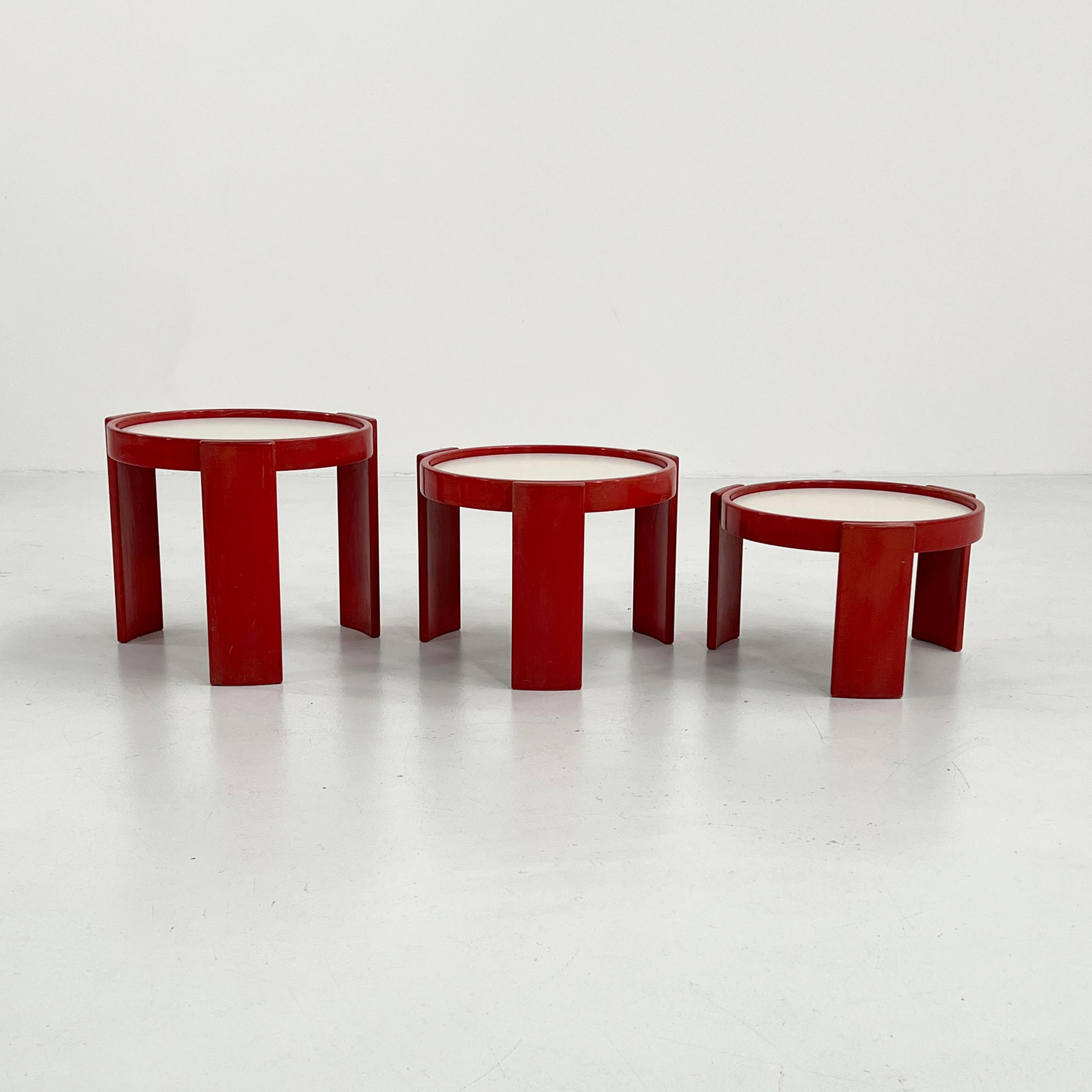 Italian Red Set of Model 780 Nesting Tables by Gianfranco Frattini for Cassina, 1960s
