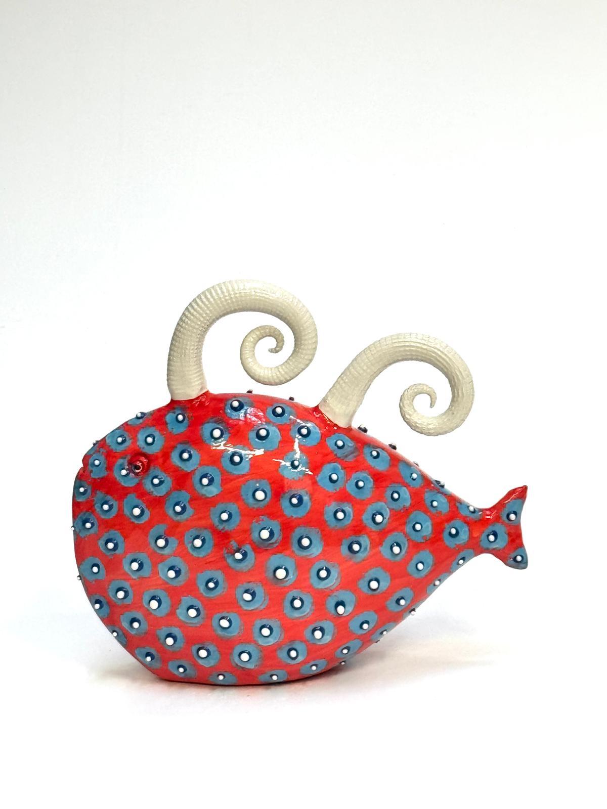 Moderne Red ! ensemble de poissons uniques fabriqués à la main en Italie, en céramique et en émaux. en vente